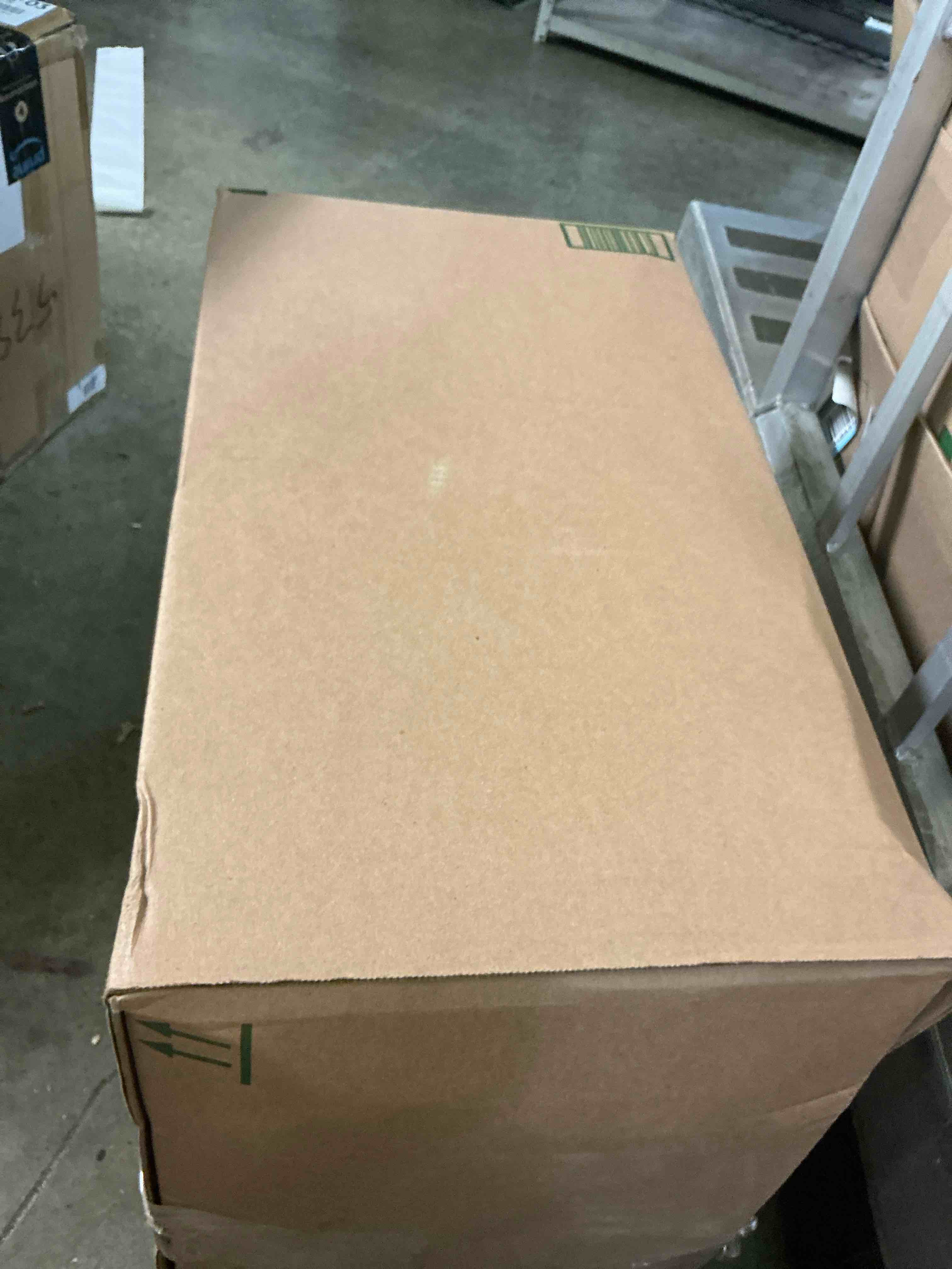https://s3.amazonaws.com/lotting-images-prod/bidfta/GRA1959899_1753894264723.jpeg