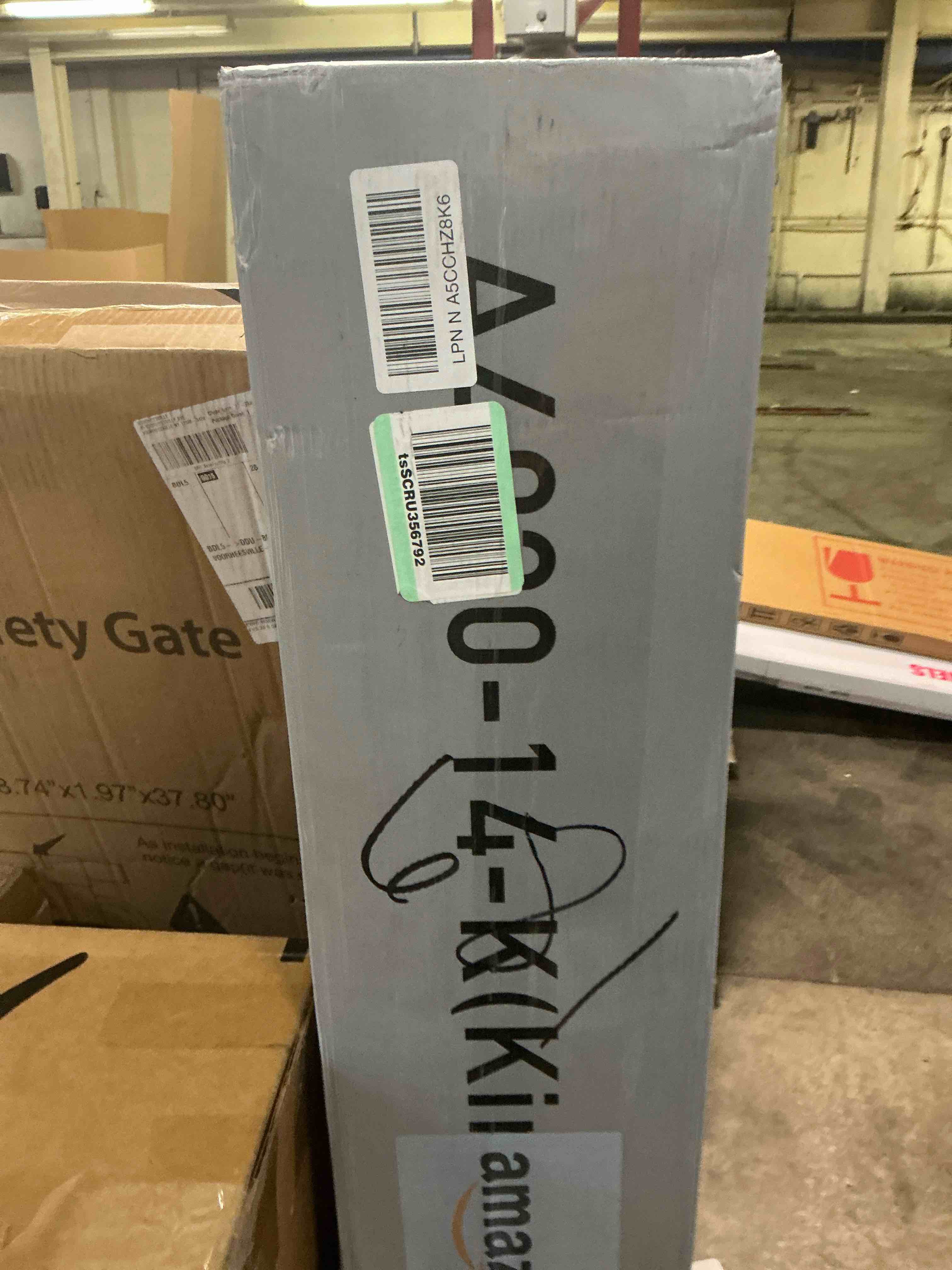 https://s3.amazonaws.com/lotting-images-prod/bidfta/GRA1959901_1753894393713.jpeg