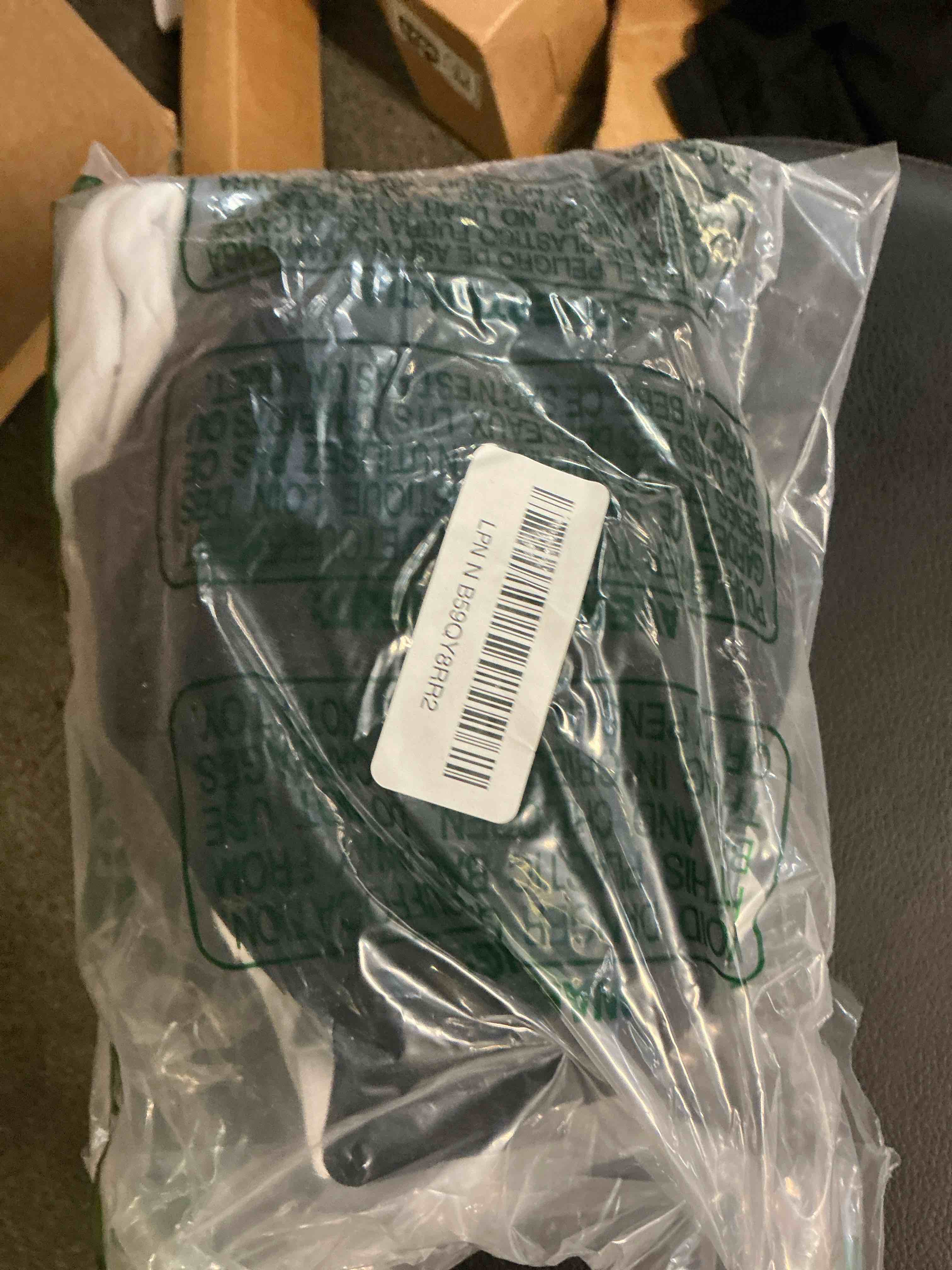 https://s3.amazonaws.com/lotting-images-prod/bidfta/GRA1959960_1753913049540.jpeg