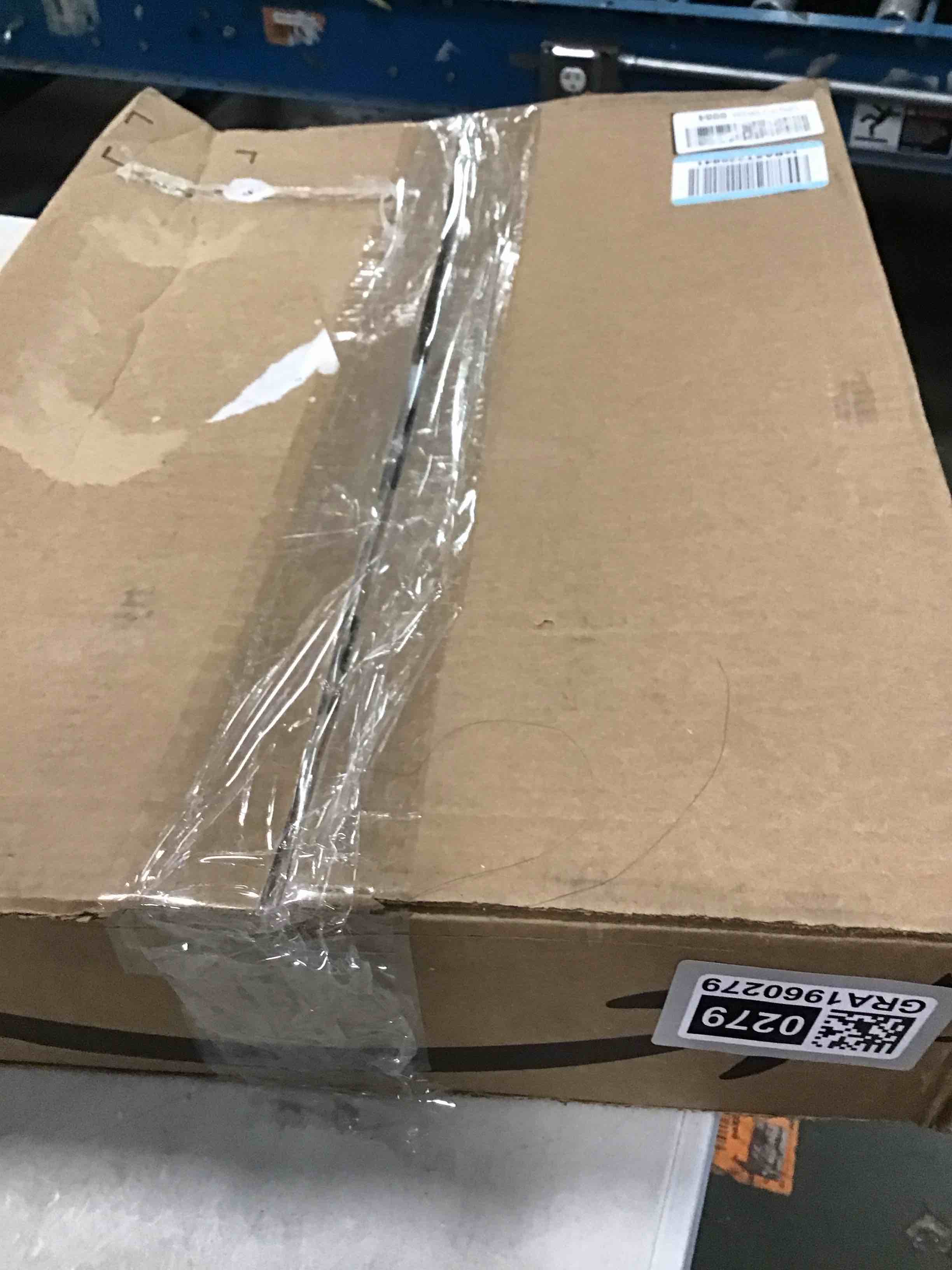 https://s3.amazonaws.com/lotting-images-prod/bidfta/GRA1960279_1738068389024.jpeg