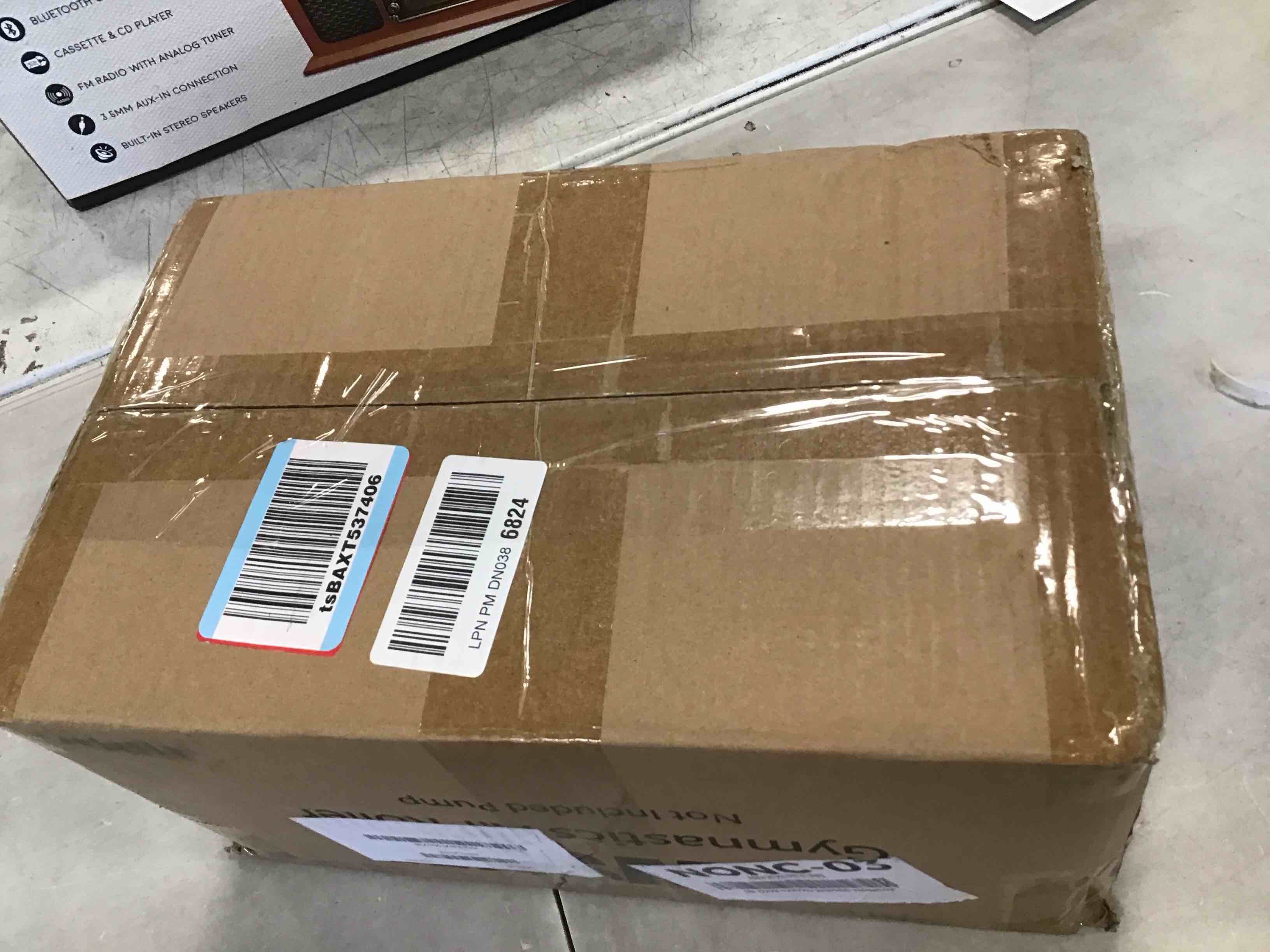 https://s3.amazonaws.com/lotting-images-prod/bidfta/GRA1960313_1738072104051.jpeg