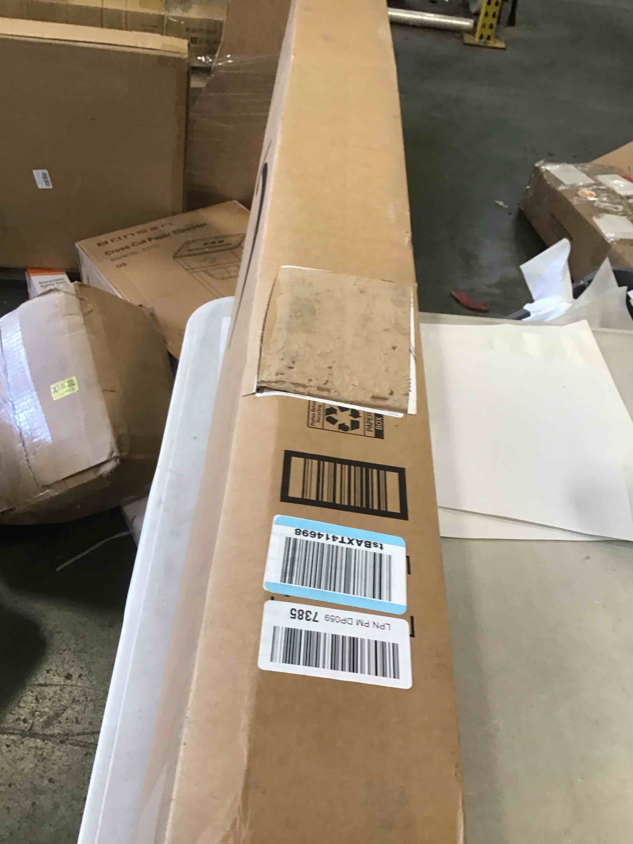 https://s3.amazonaws.com/lotting-images-prod/bidfta/GRA1960408_1738087594813.jpeg
