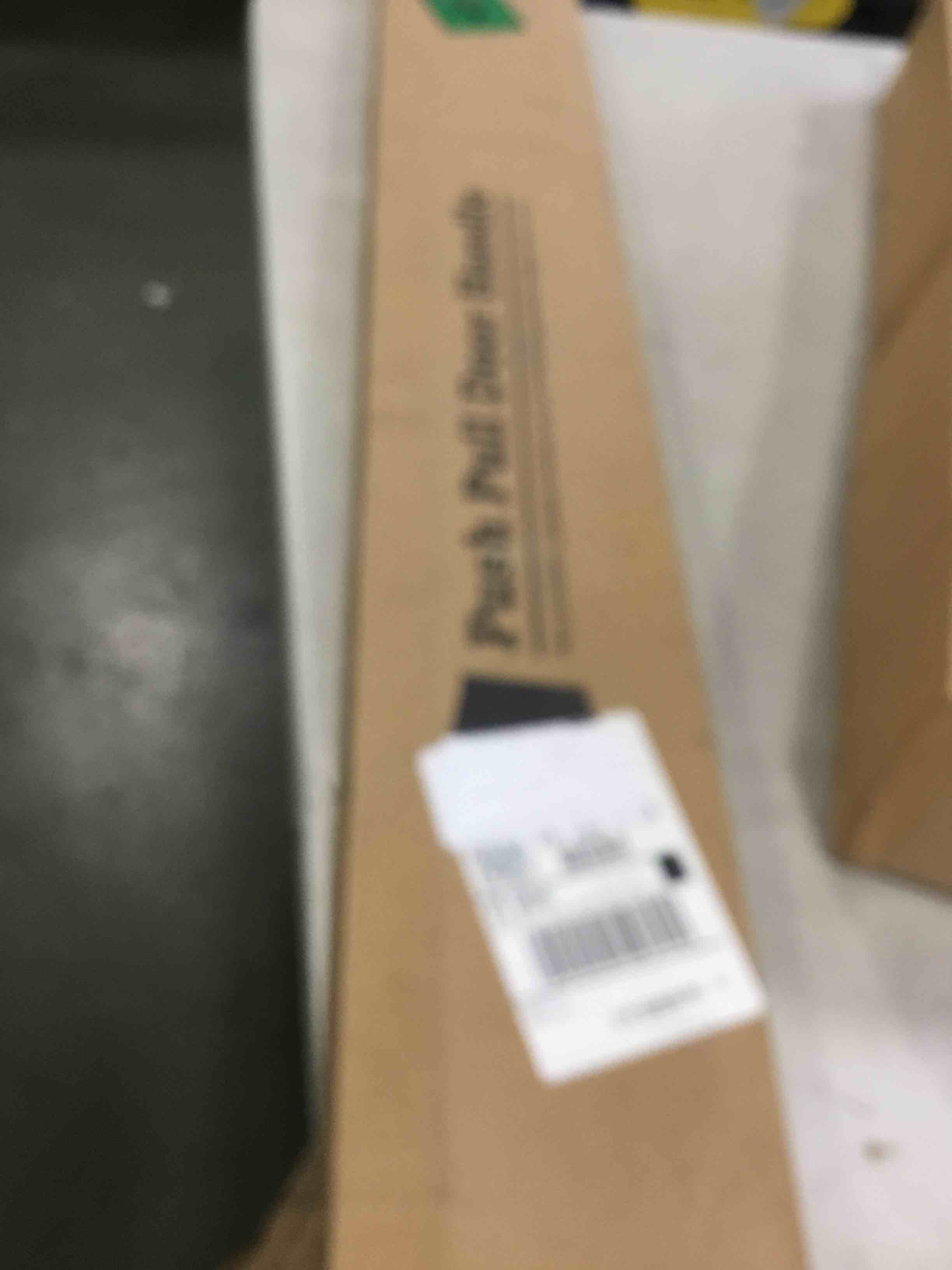 https://s3.amazonaws.com/lotting-images-prod/bidfta/GRA1960863_1738265781352.jpeg
