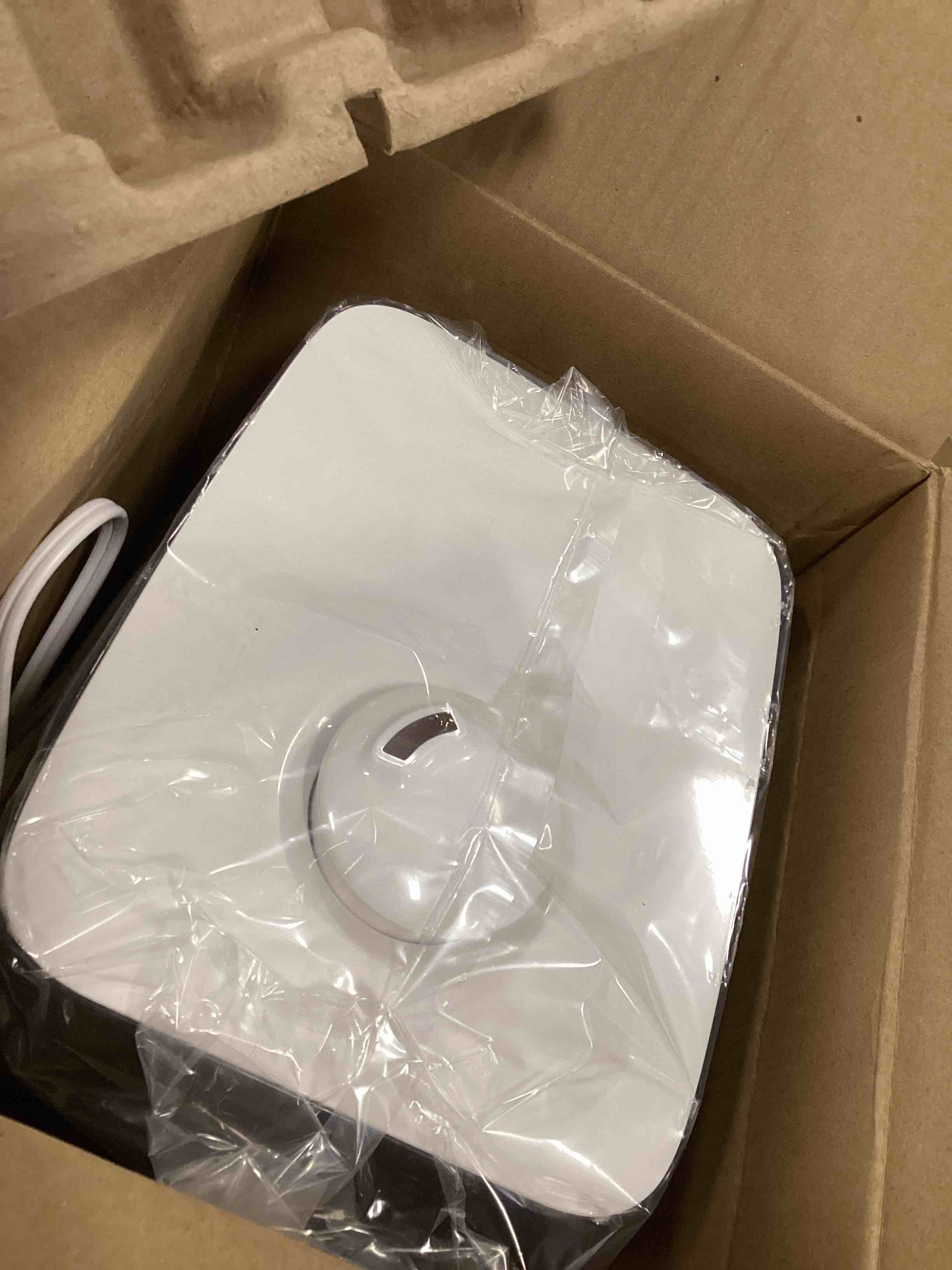 https://s3.amazonaws.com/lotting-images-prod/bidfta/GRA1960962_1738328630858.jpeg