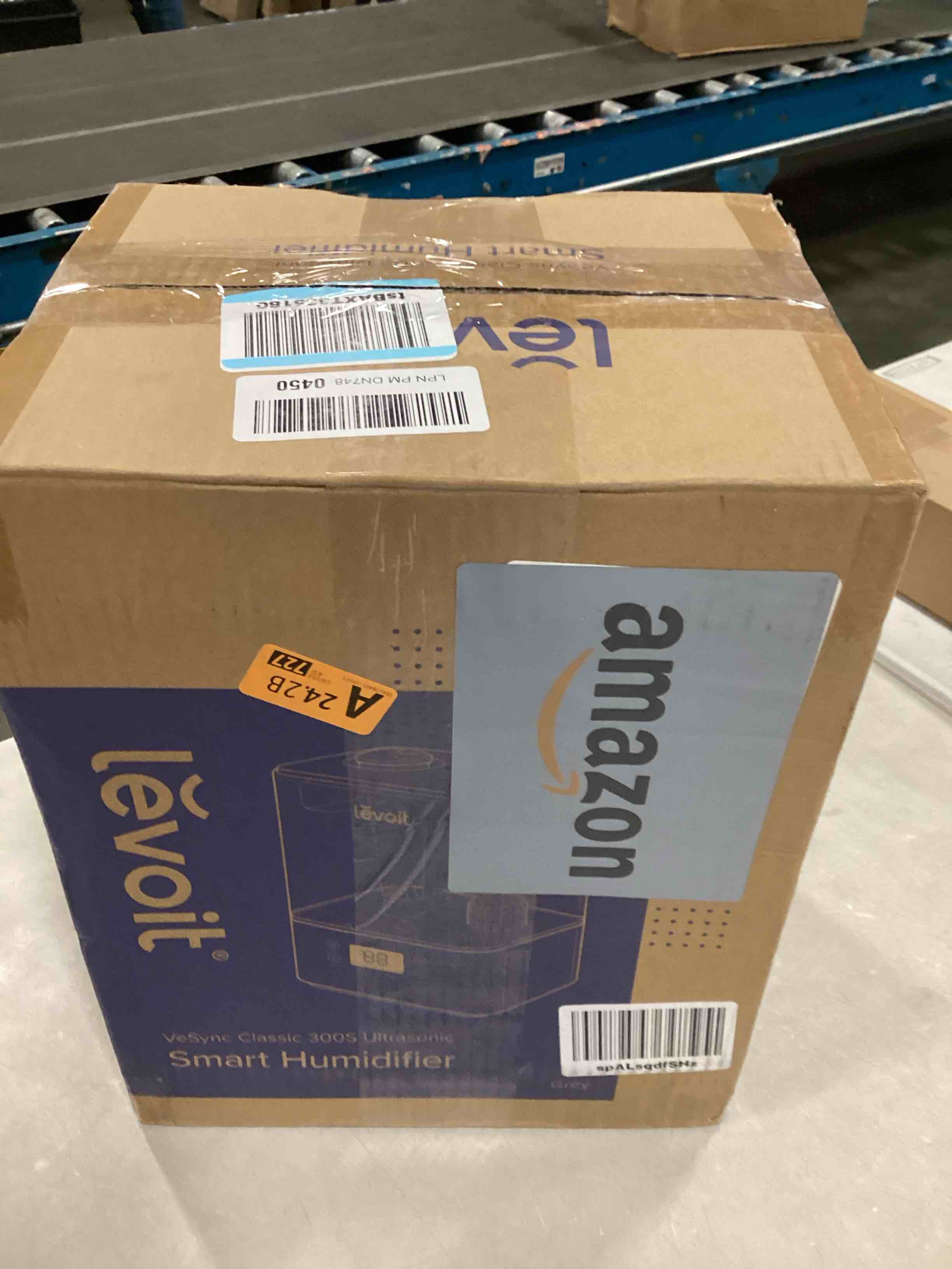 https://s3.amazonaws.com/lotting-images-prod/bidfta/GRA1960962_1738328643988.jpeg