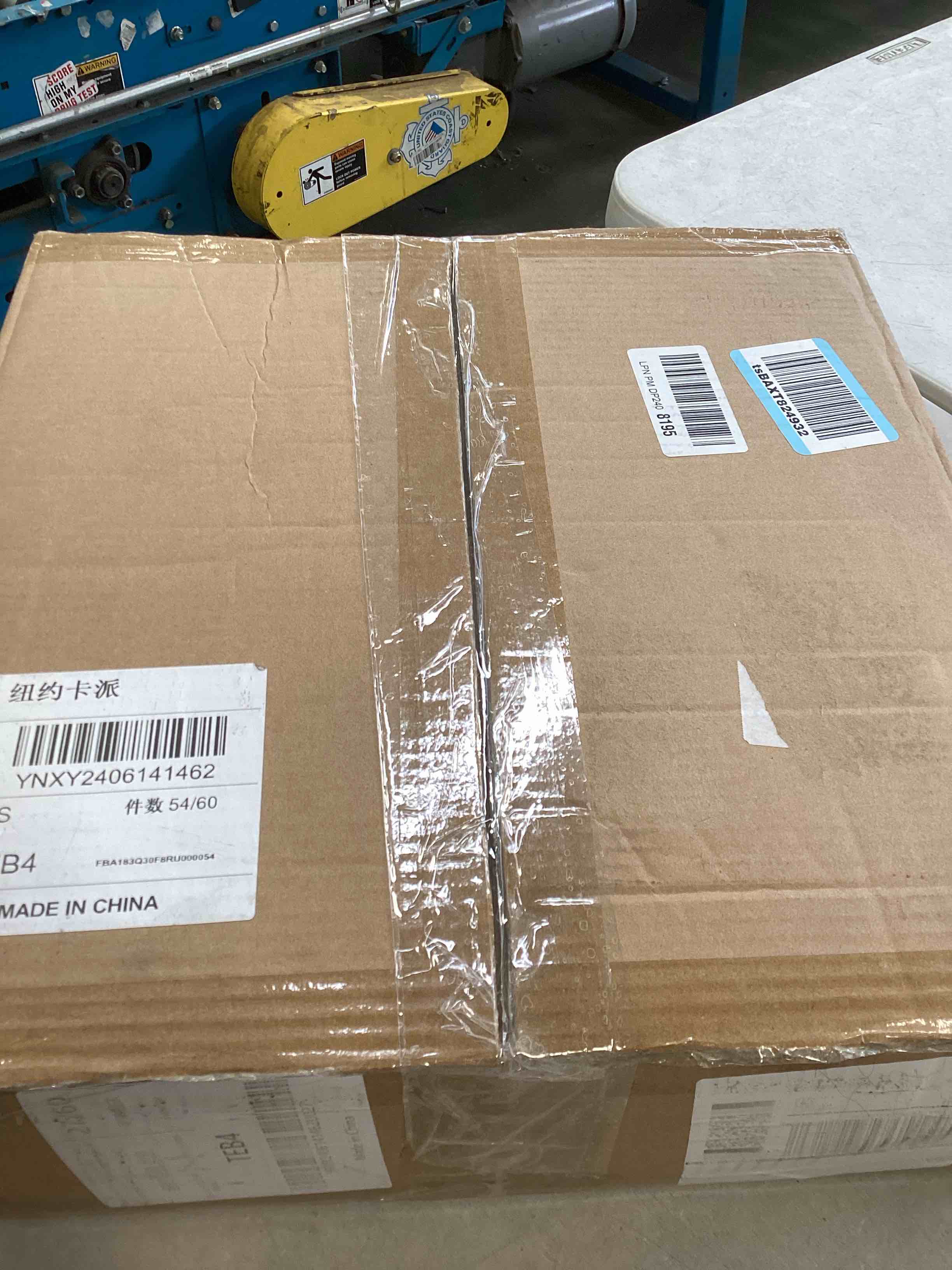 https://s3.amazonaws.com/lotting-images-prod/bidfta/GRA1961149_1738349719826.jpeg