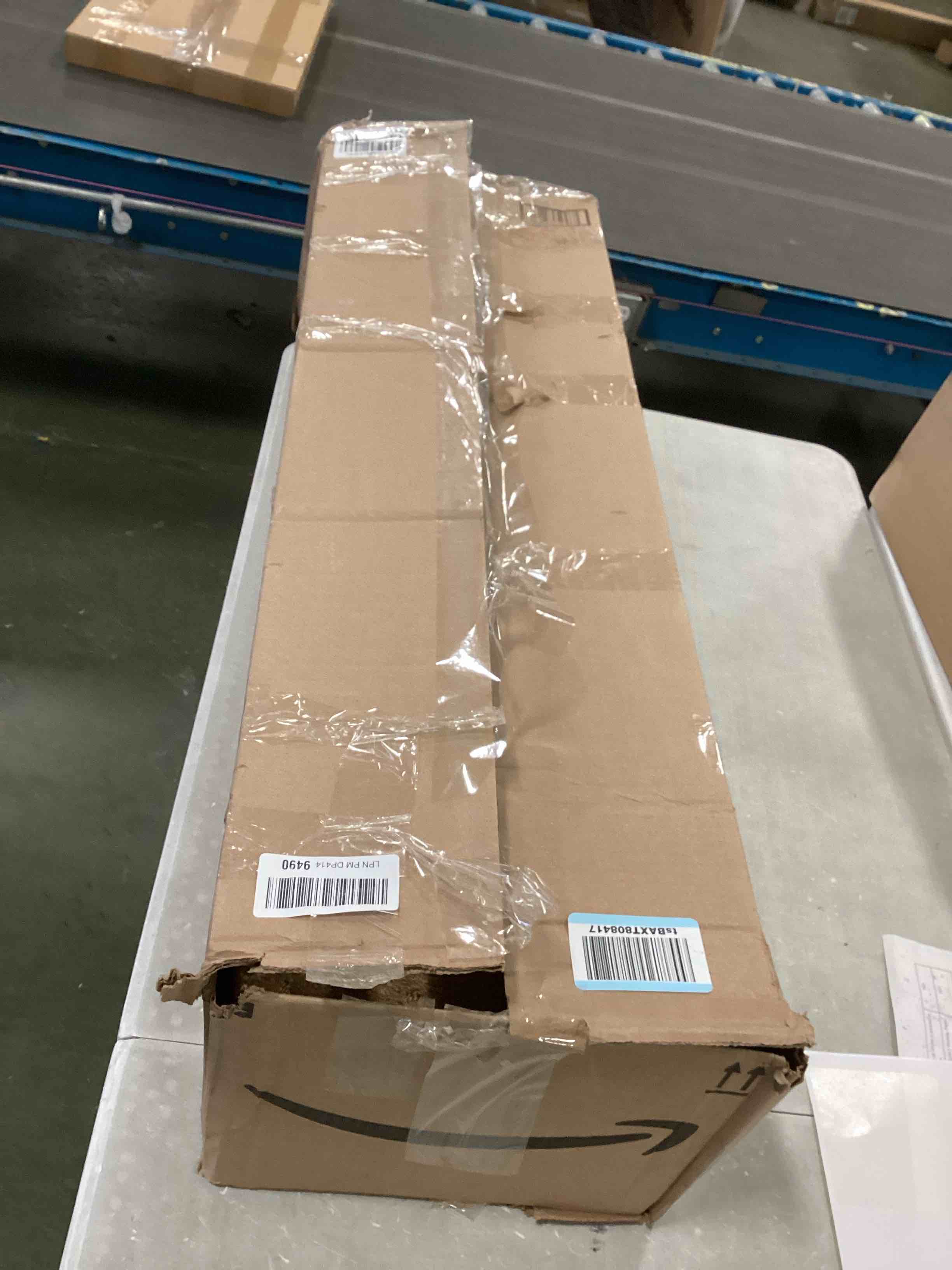 https://s3.amazonaws.com/lotting-images-prod/bidfta/GRA1961989_1739971123278.jpeg