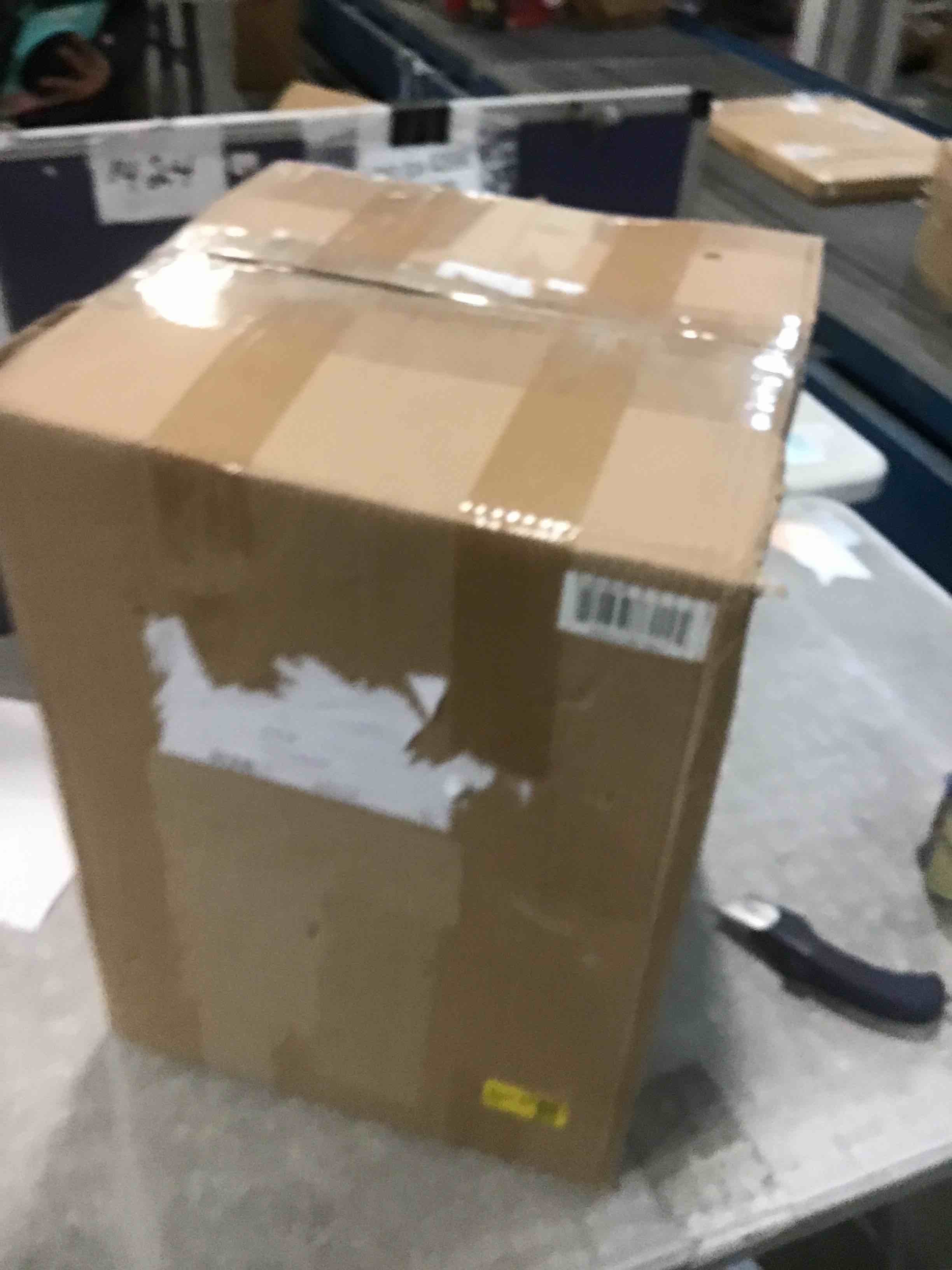 https://s3.amazonaws.com/lotting-images-prod/bidfta/GRA1963162_1738343781444.jpeg