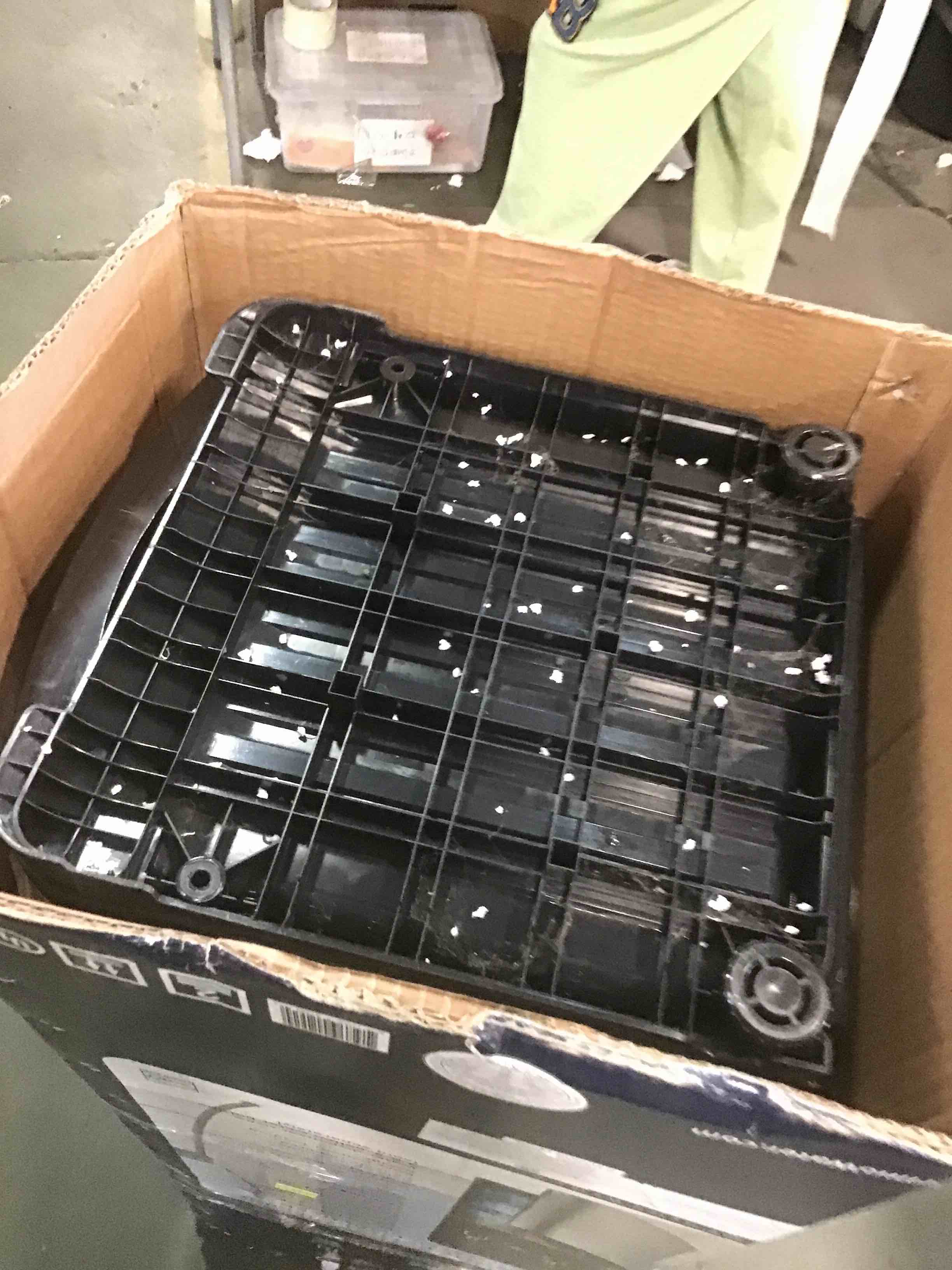 https://s3.amazonaws.com/lotting-images-prod/bidfta/GRA1963254_1738355305272.jpeg