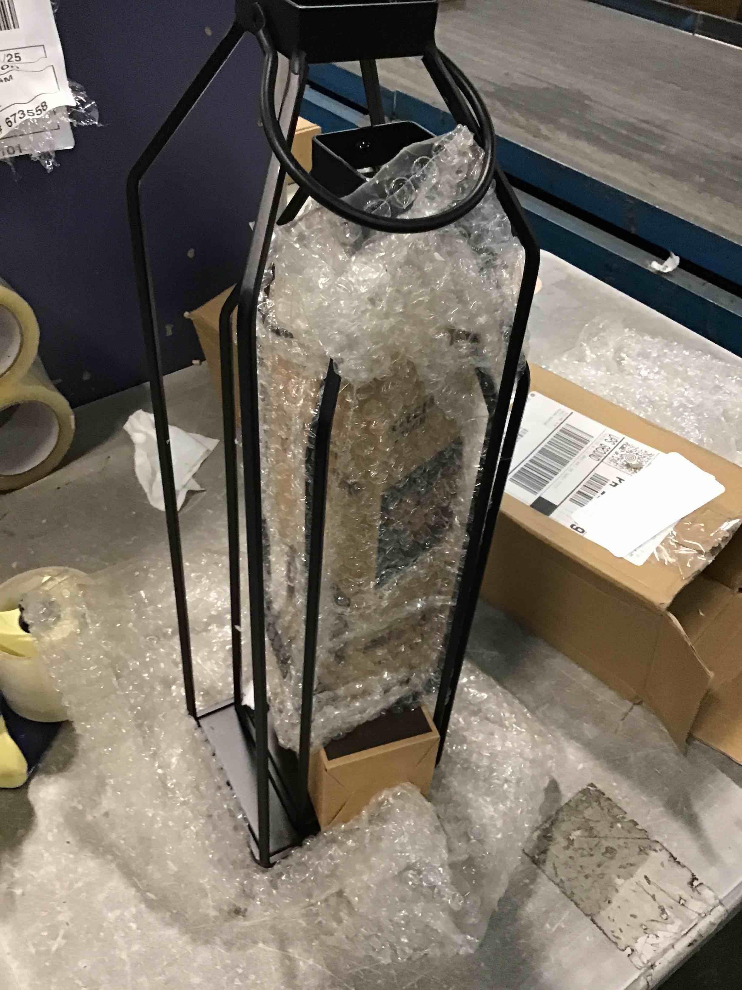 https://s3.amazonaws.com/lotting-images-prod/bidfta/GRA1963298_1738591033676.jpeg