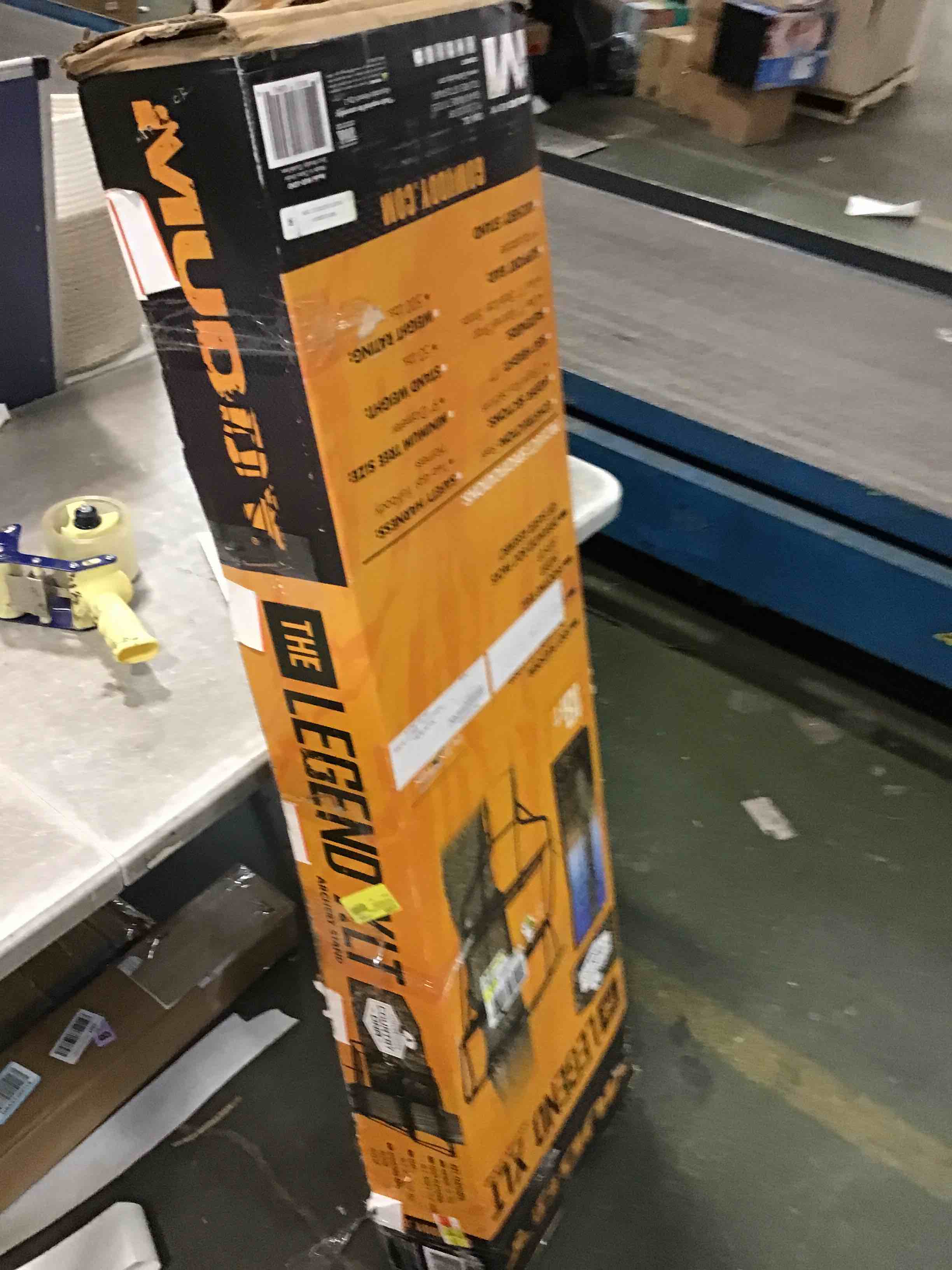 https://s3.amazonaws.com/lotting-images-prod/bidfta/GRA1963343_1738598397650.jpeg