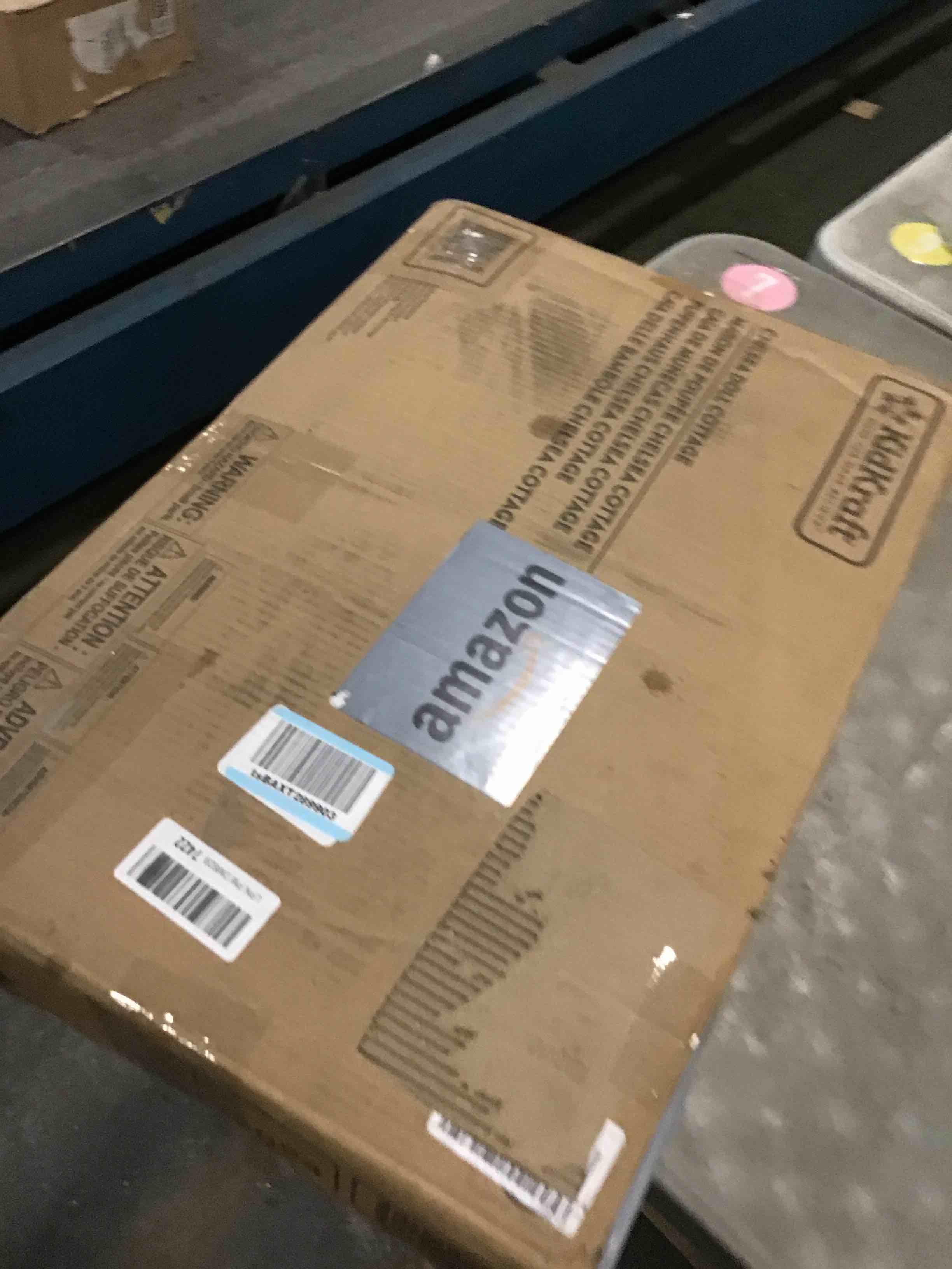 https://s3.amazonaws.com/lotting-images-prod/bidfta/GRA1964052_1738784515752.jpeg