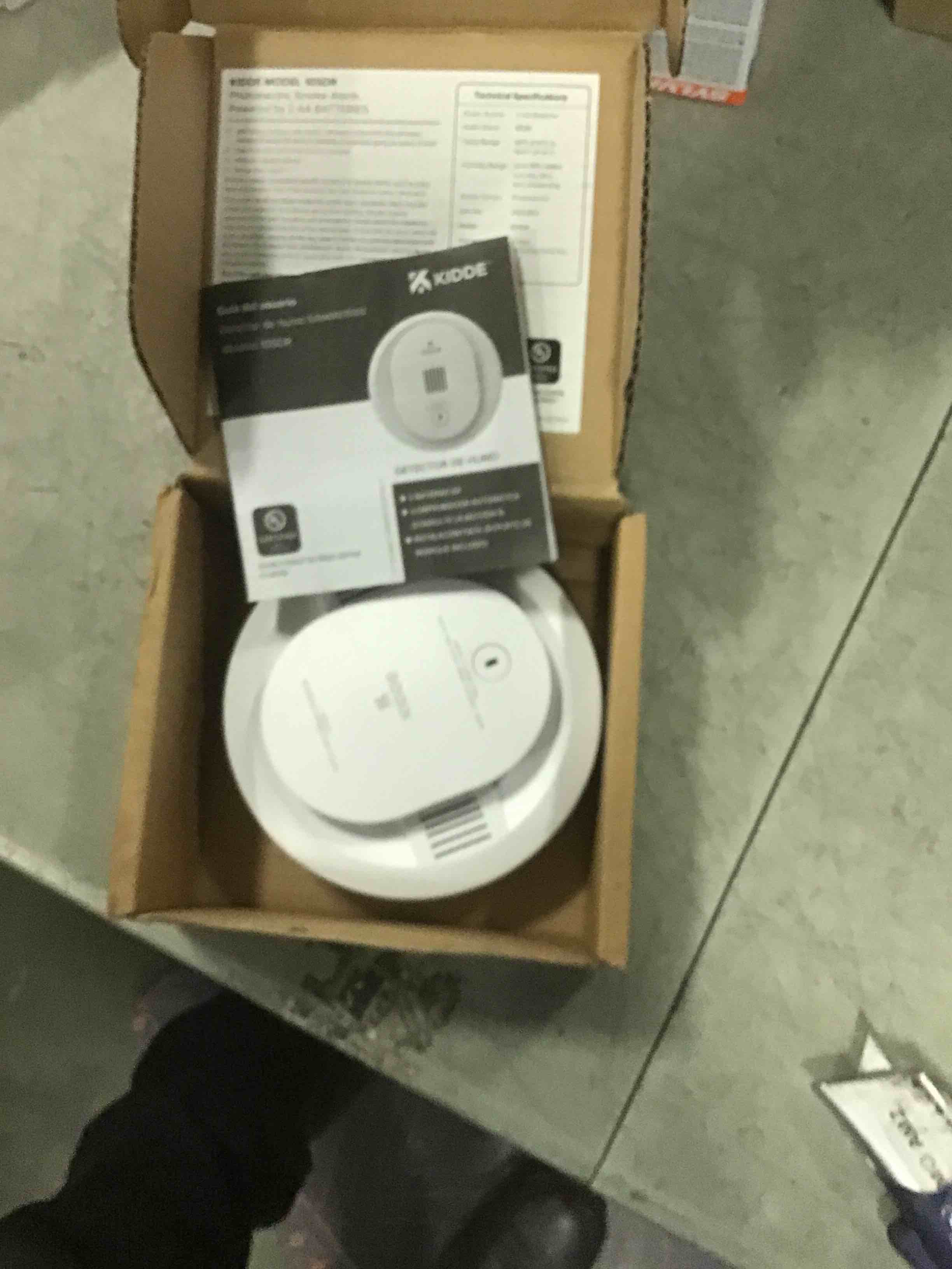 https://s3.amazonaws.com/lotting-images-prod/bidfta/GRA1964444_1739195111279.jpeg