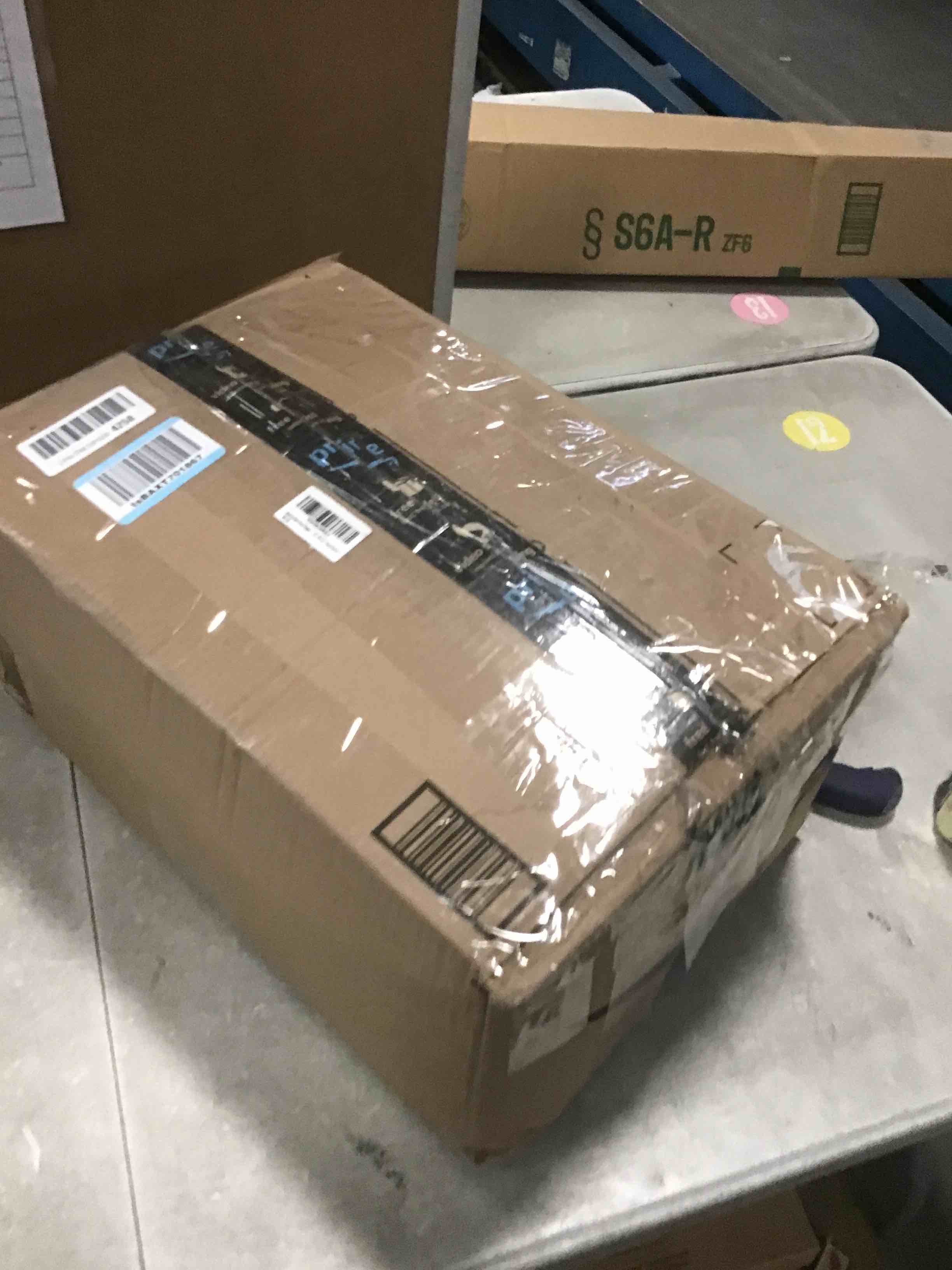 https://s3.amazonaws.com/lotting-images-prod/bidfta/GRA1965047_1739384778308.jpeg
