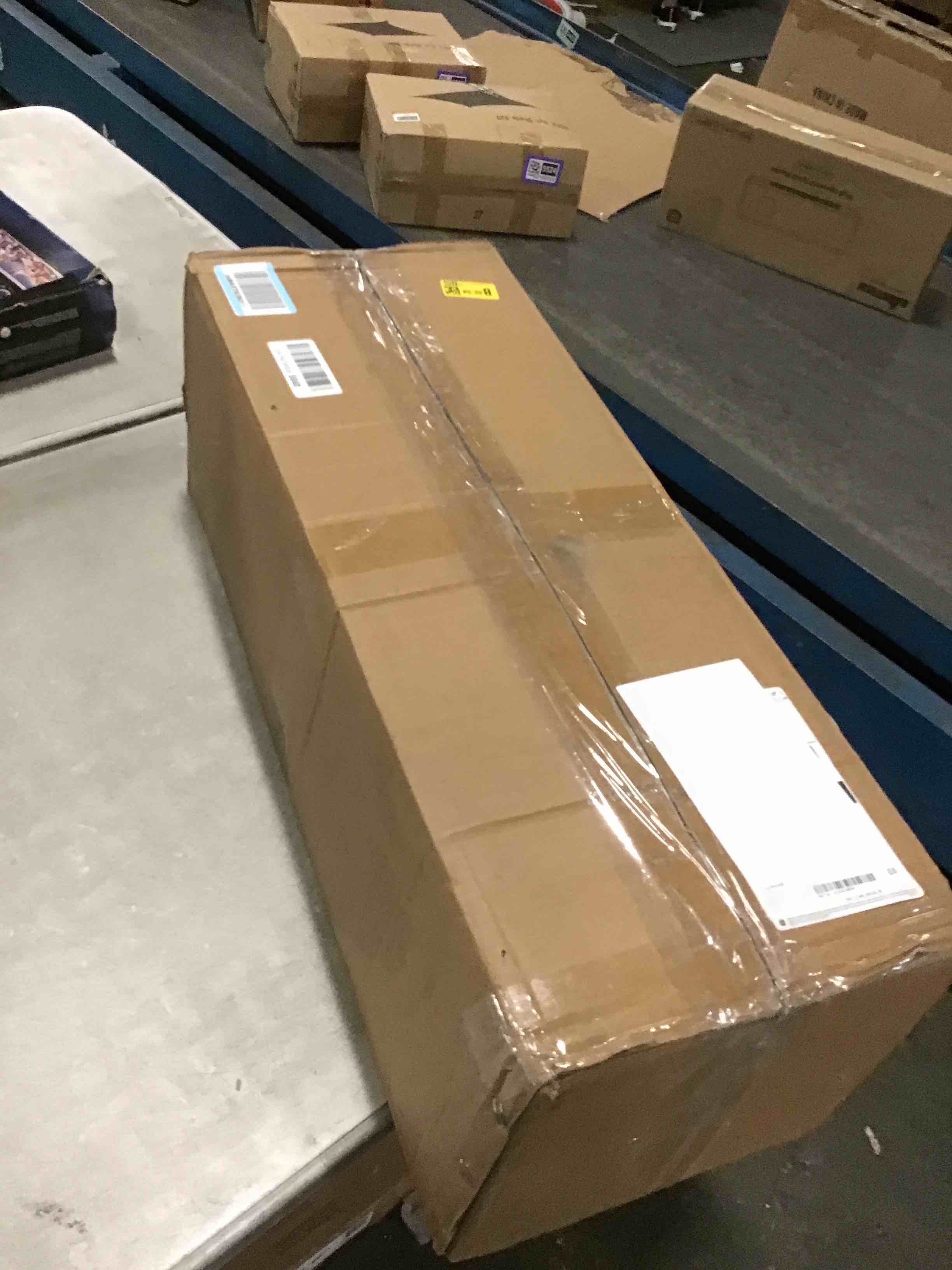 https://s3.amazonaws.com/lotting-images-prod/bidfta/GRA1965152_1739393421429.jpeg
