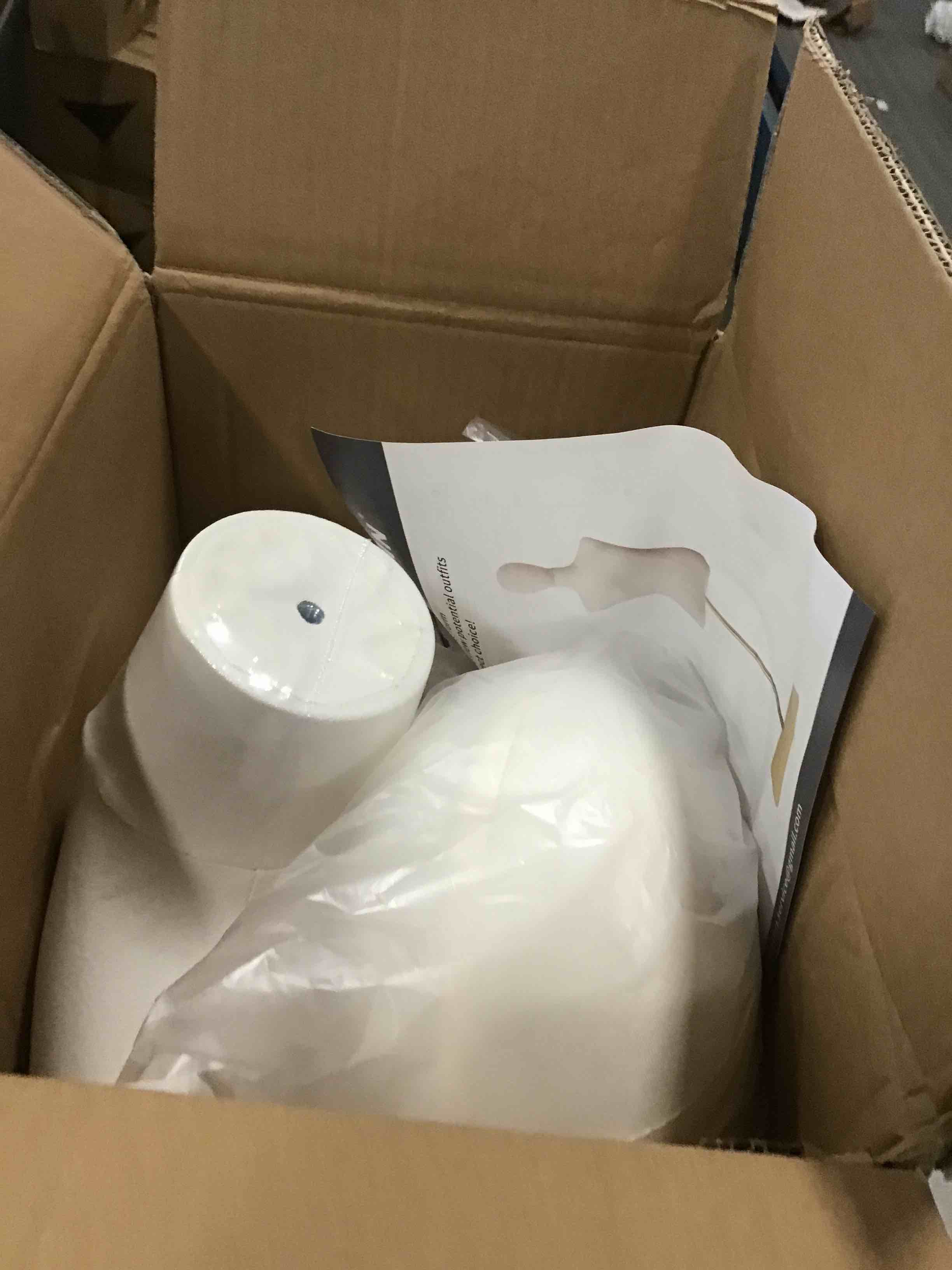 https://s3.amazonaws.com/lotting-images-prod/bidfta/GRA1965162_1739394477553.jpeg