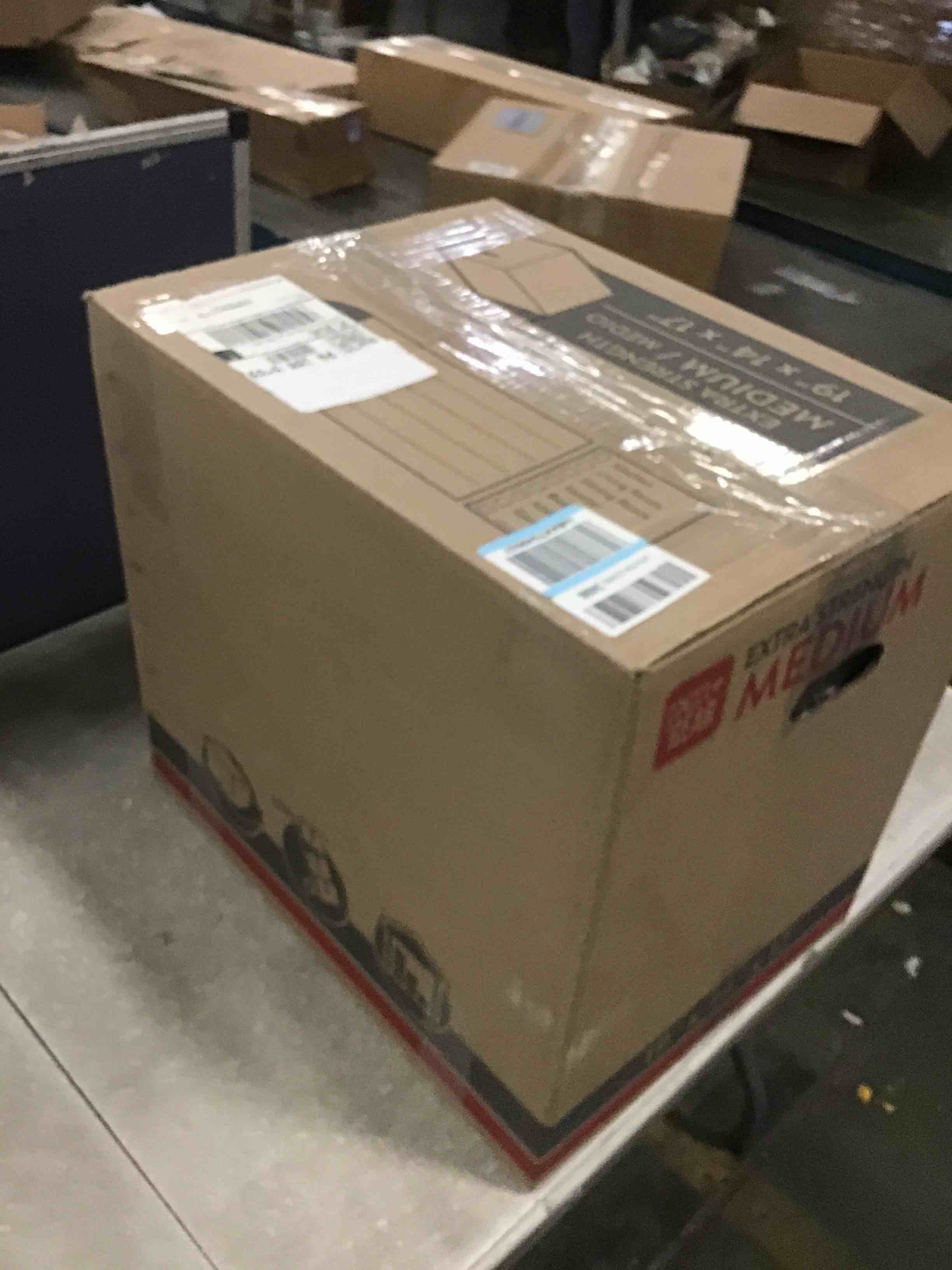 https://s3.amazonaws.com/lotting-images-prod/bidfta/GRA1965405_1739541608562.jpeg
