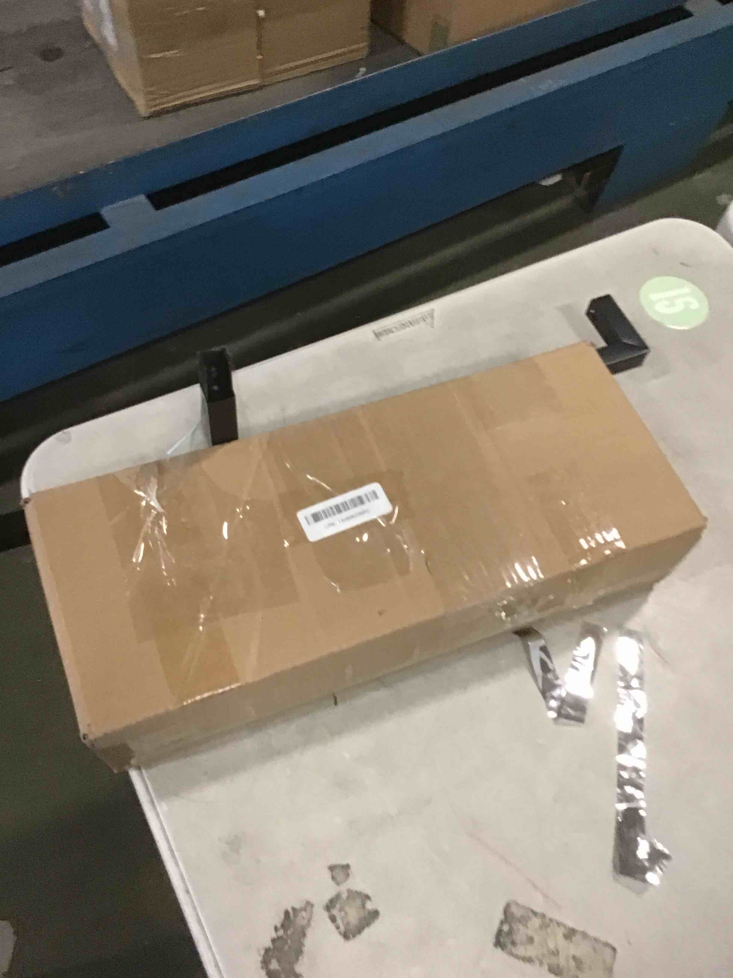 https://s3.amazonaws.com/lotting-images-prod/bidfta/GRA1965676_1739801127539.jpeg