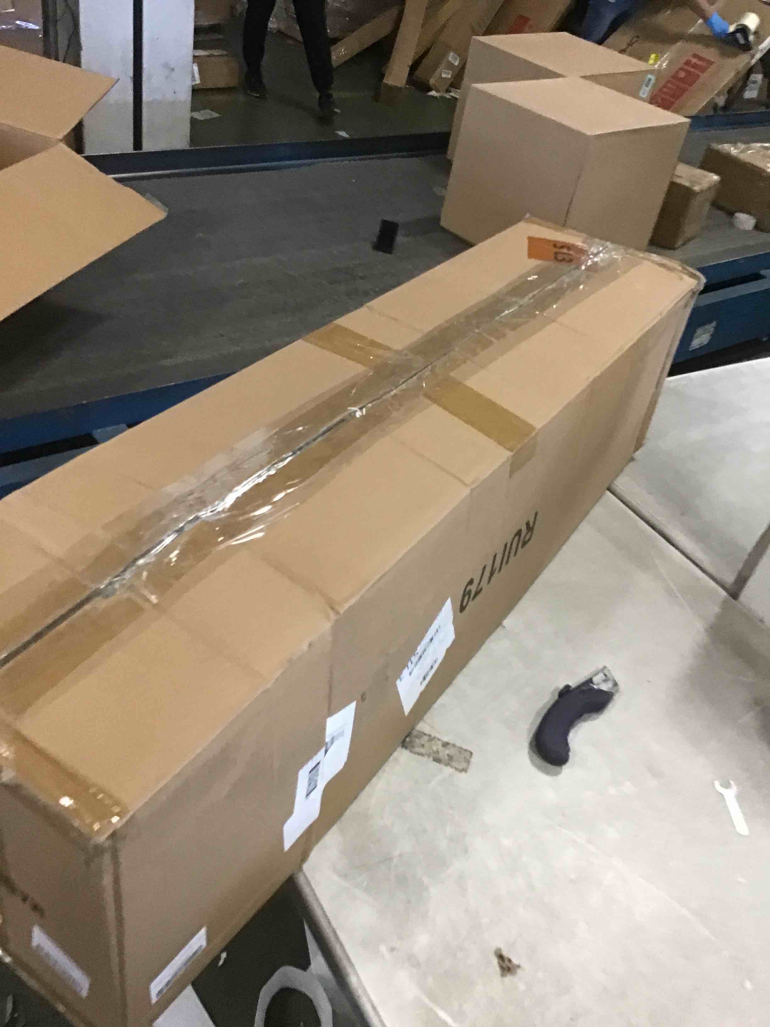 https://s3.amazonaws.com/lotting-images-prod/bidfta/GRA1965738_1739809299374.jpeg