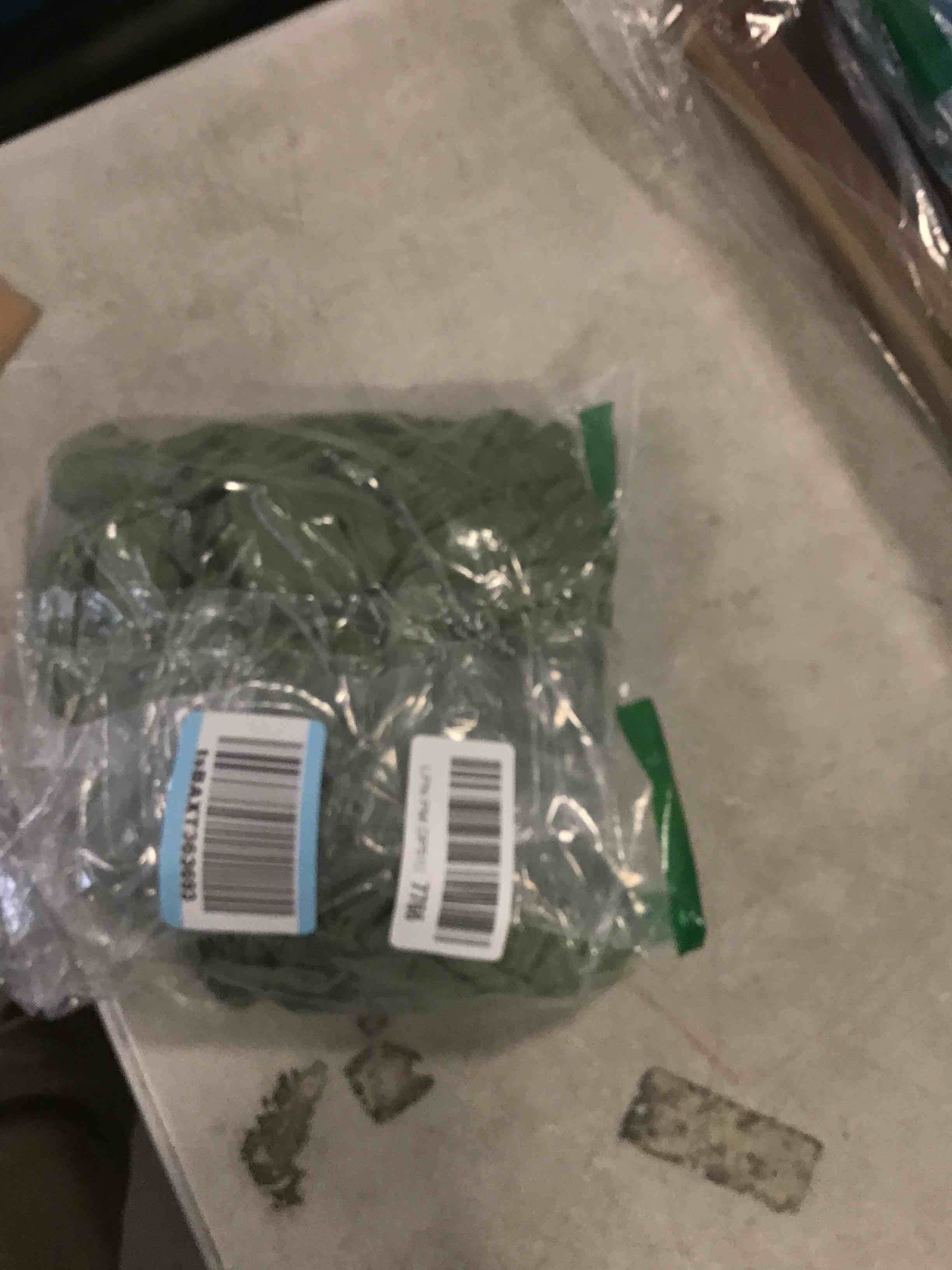 https://s3.amazonaws.com/lotting-images-prod/bidfta/GRA1965887_1739819005474.jpeg