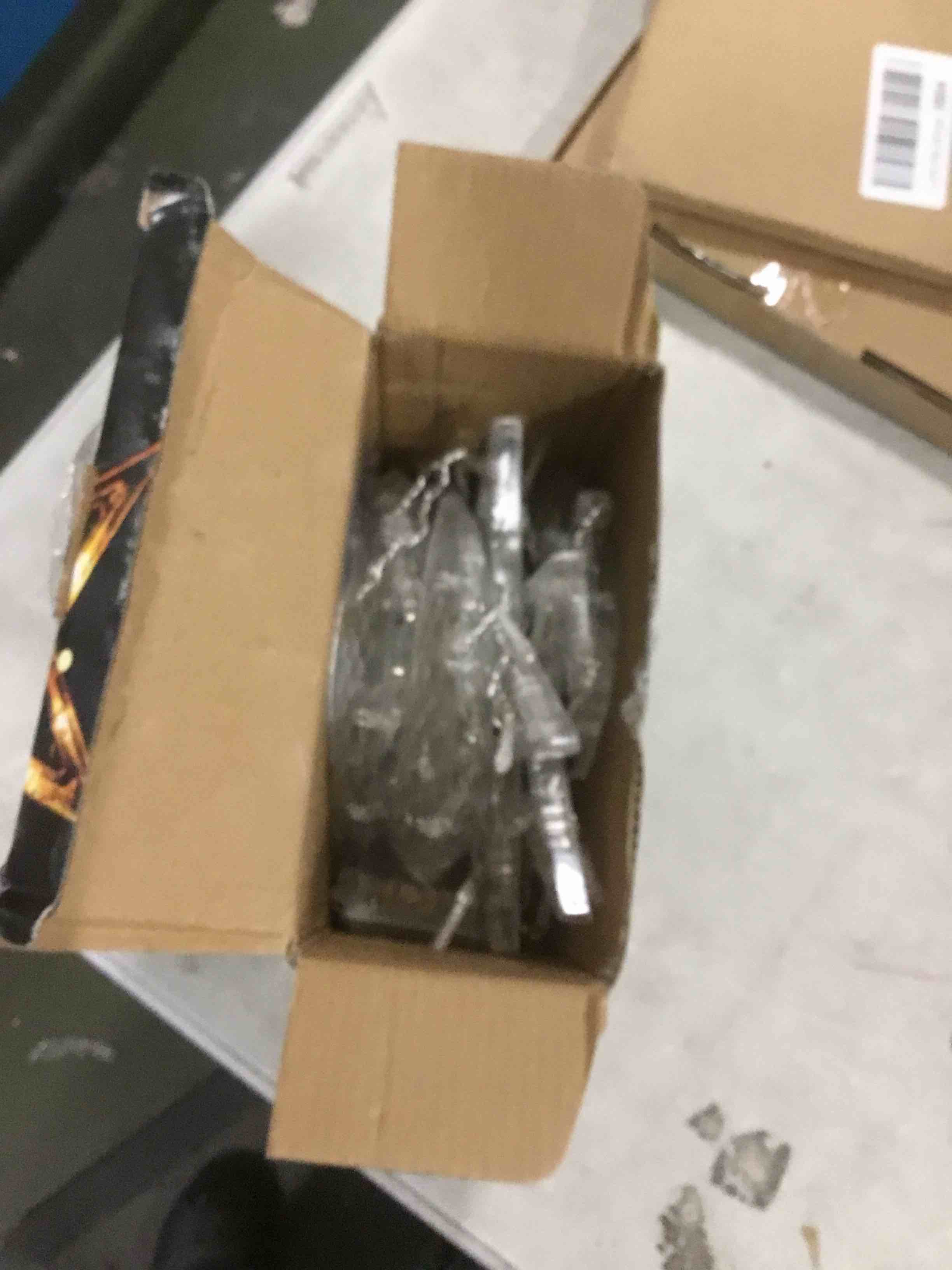 https://s3.amazonaws.com/lotting-images-prod/bidfta/GRA1965926_1739821228824.jpeg
