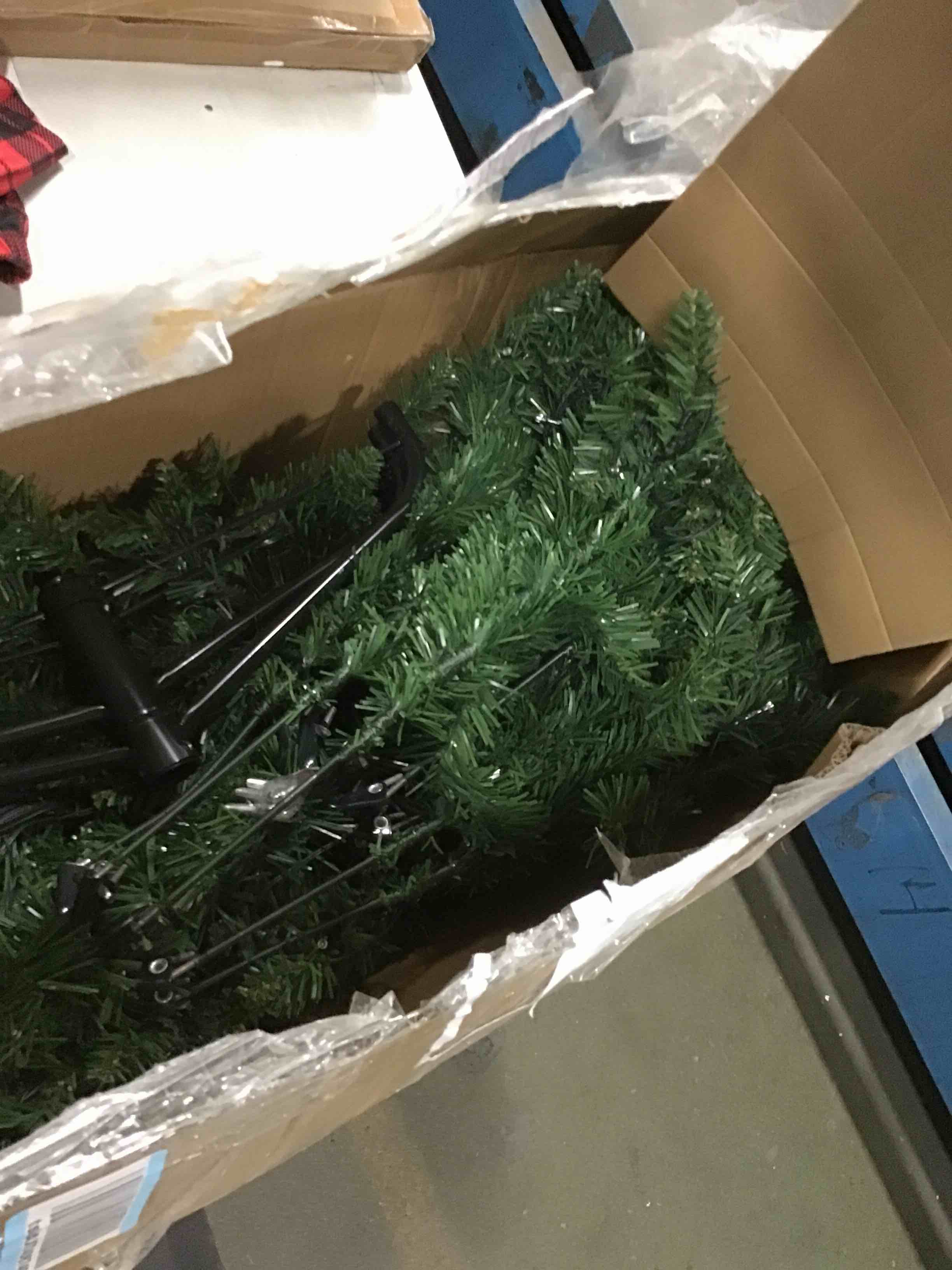 https://s3.amazonaws.com/lotting-images-prod/bidfta/GRA1965978_1739885528367.jpeg