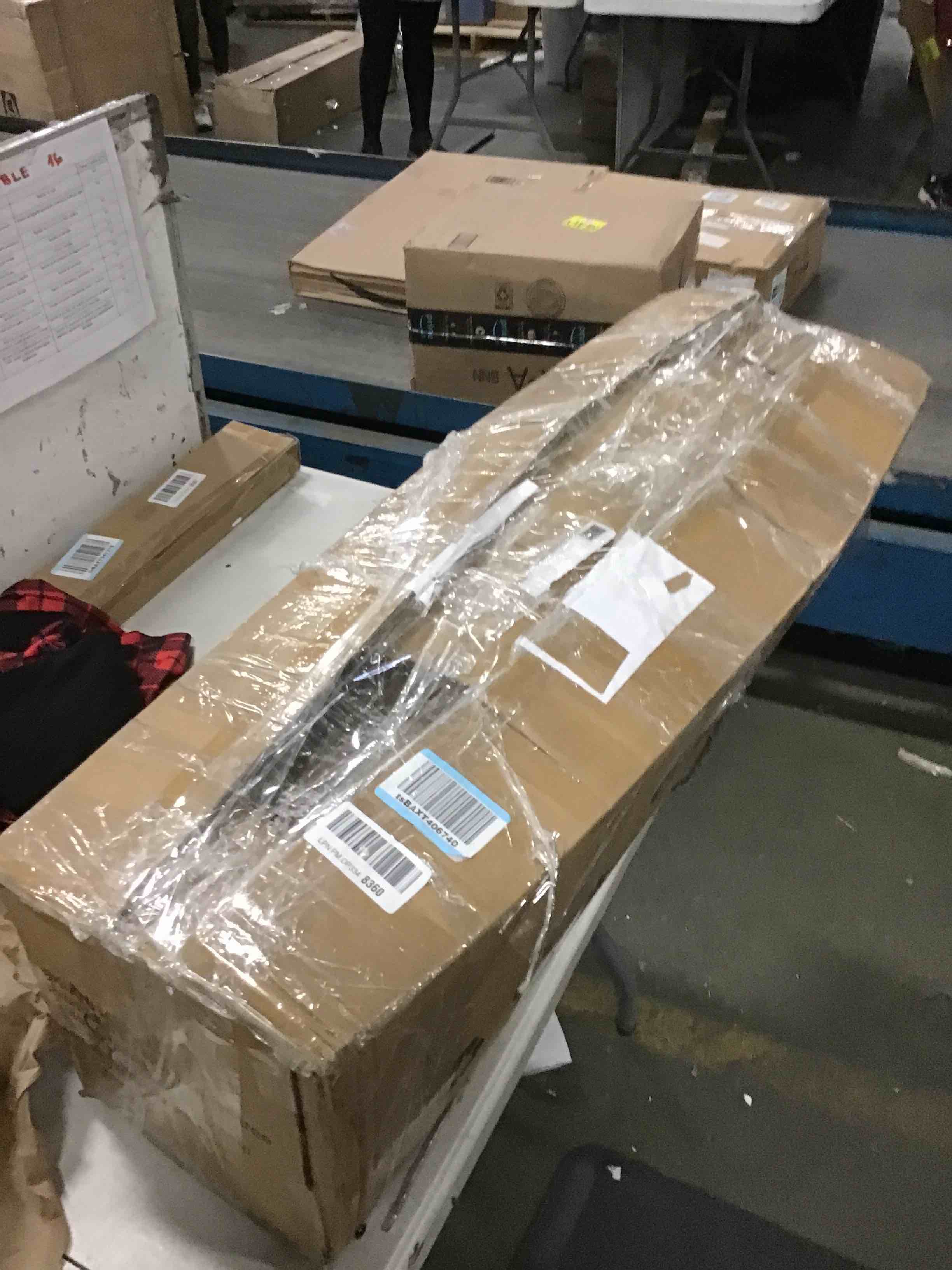 https://s3.amazonaws.com/lotting-images-prod/bidfta/GRA1965978_1739885565344.jpeg