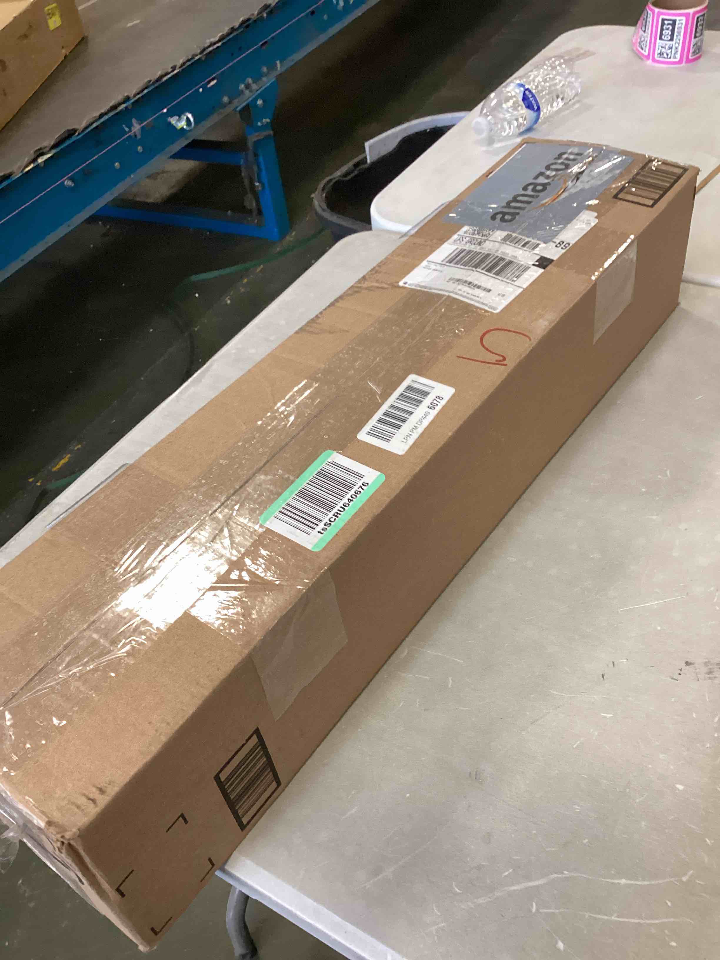 https://s3.amazonaws.com/lotting-images-prod/bidfta/GRA1966121_1740505877517.jpeg