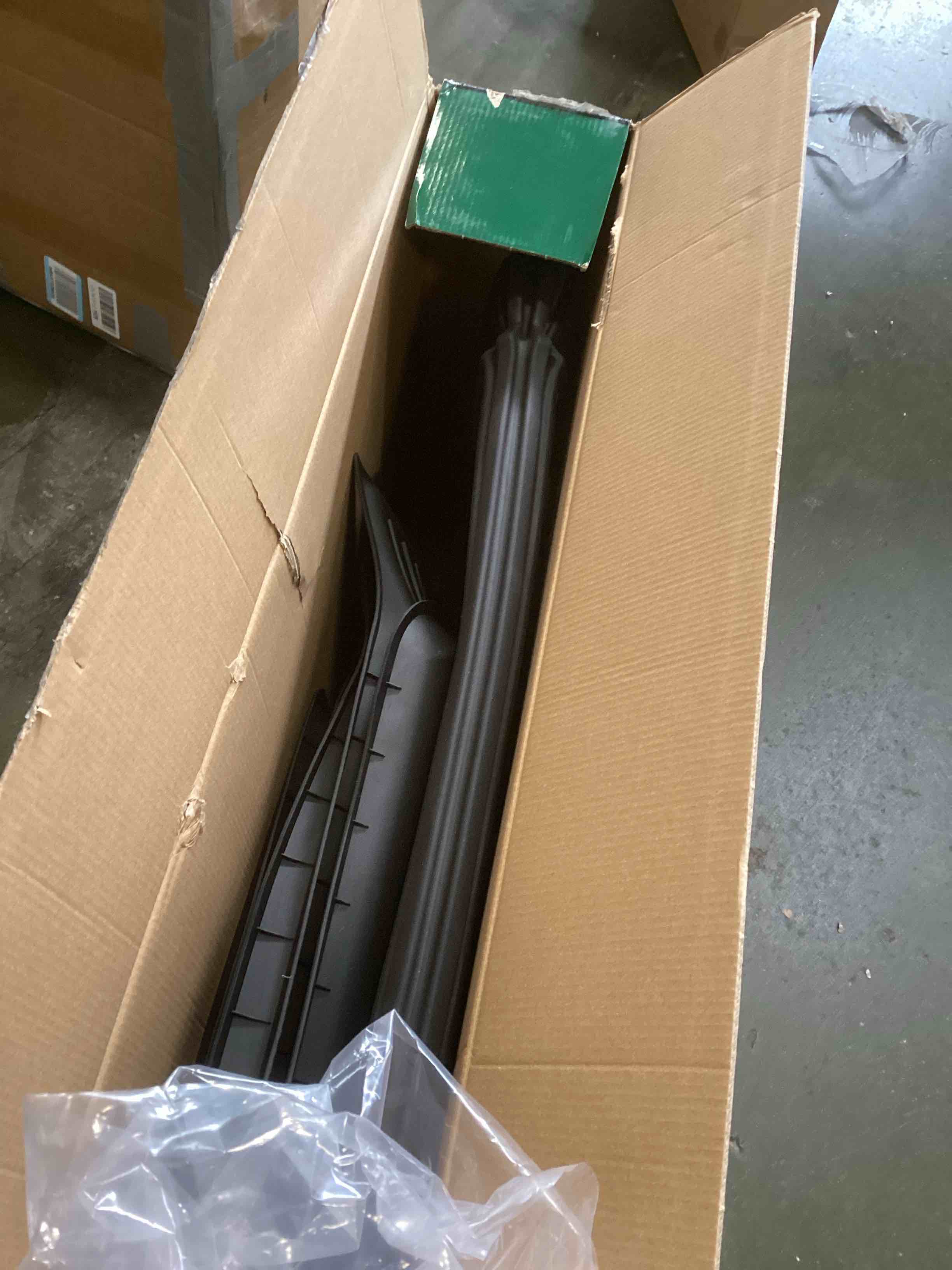 https://s3.amazonaws.com/lotting-images-prod/bidfta/GRA1966689_1741100035301.jpeg