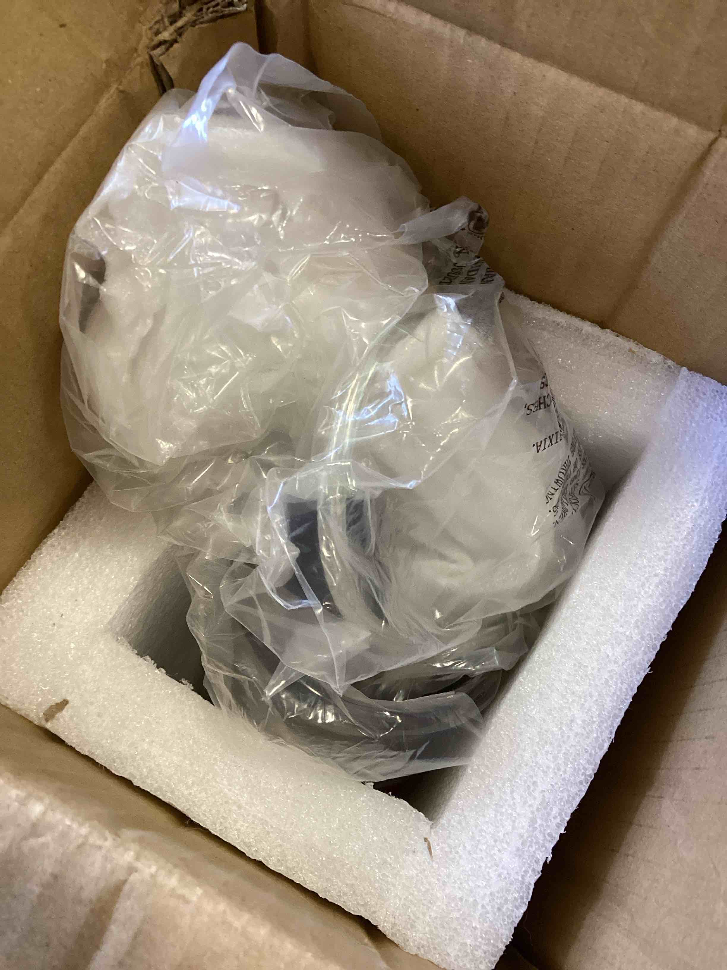 https://s3.amazonaws.com/lotting-images-prod/bidfta/GRA1966858_1741723276260.jpeg
