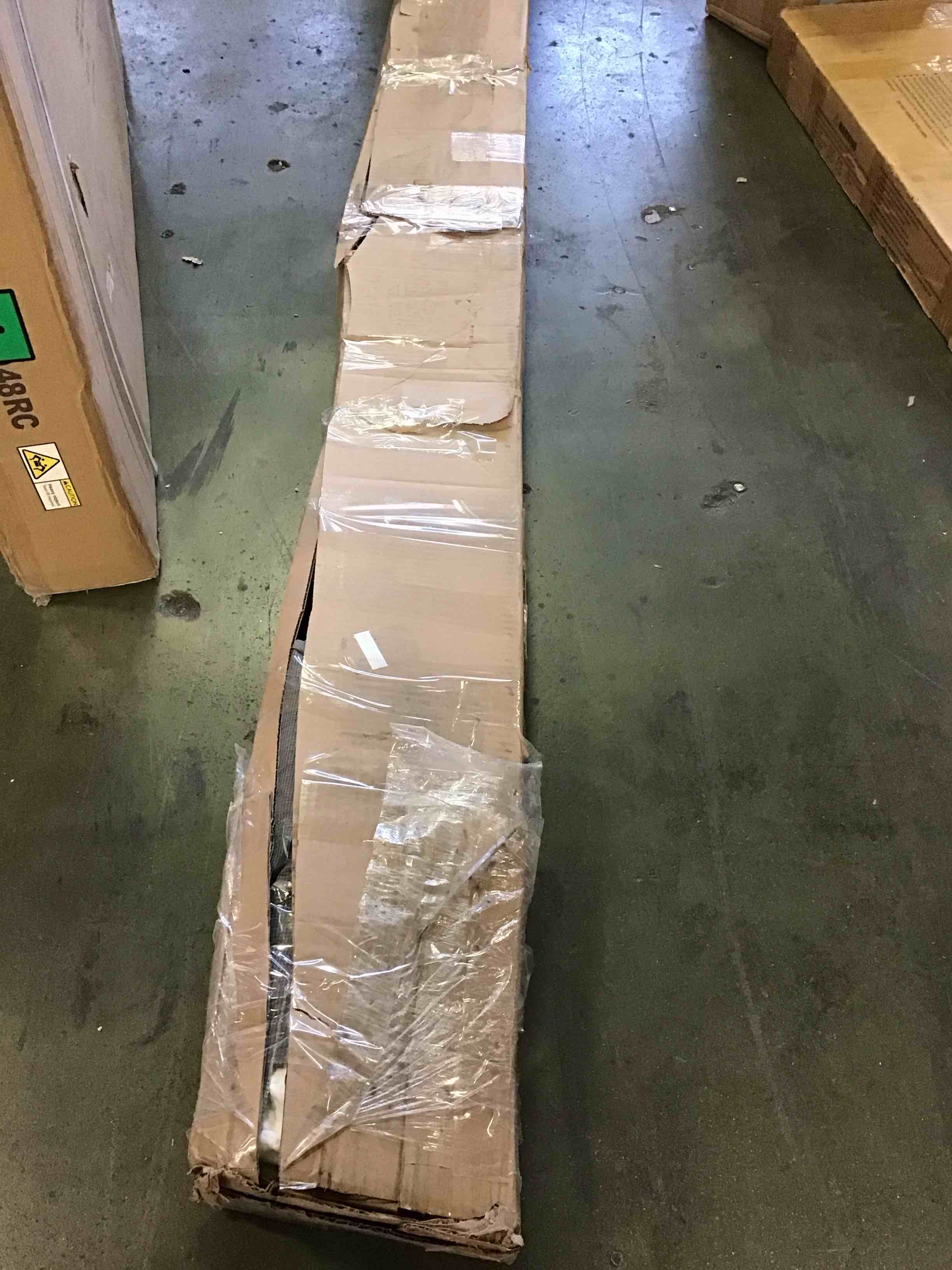https://s3.amazonaws.com/lotting-images-prod/bidfta/GRA1967052_1742328643097.jpeg