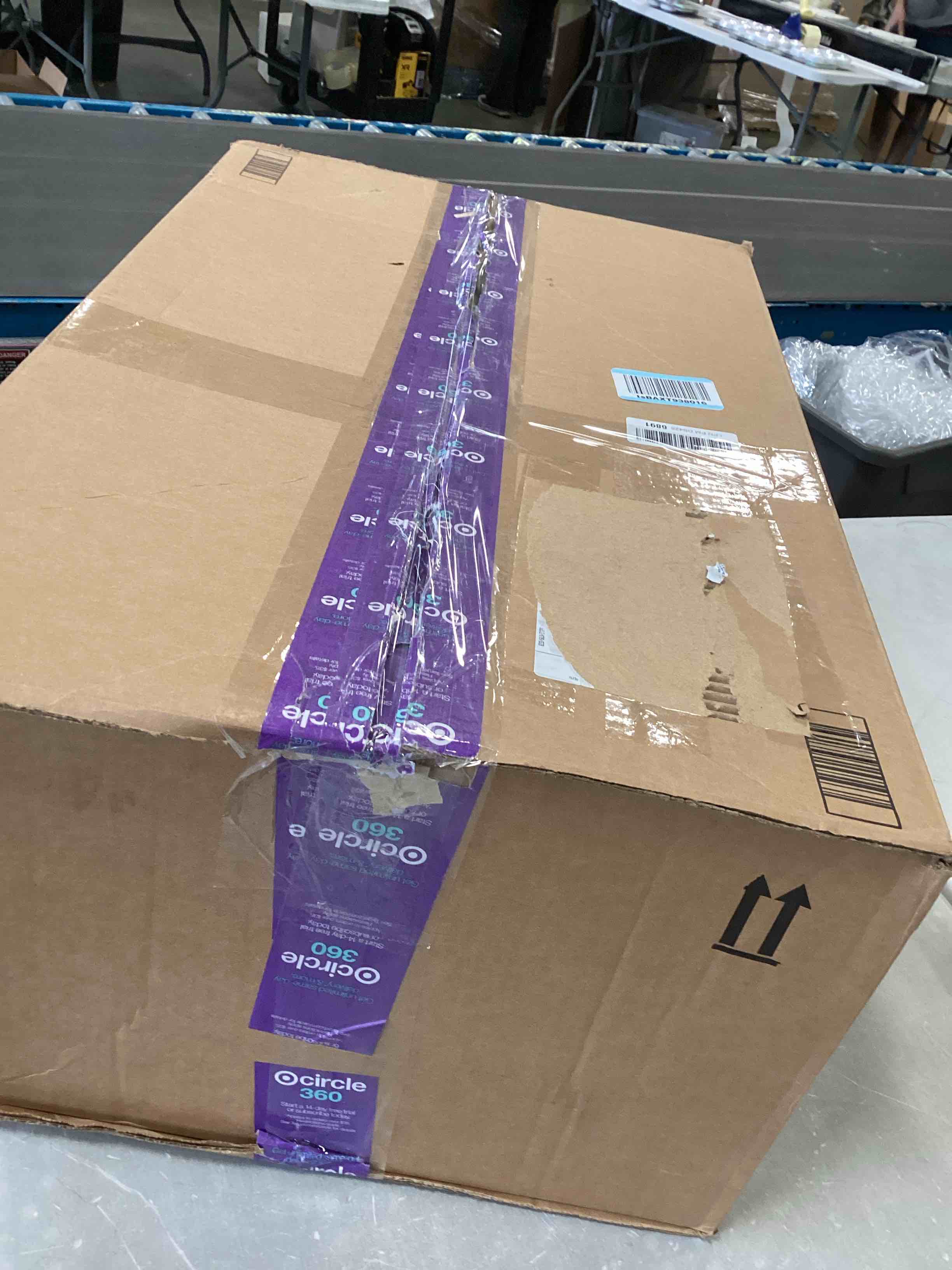 https://s3.amazonaws.com/lotting-images-prod/bidfta/GRA1967877_1743446094701.jpeg
