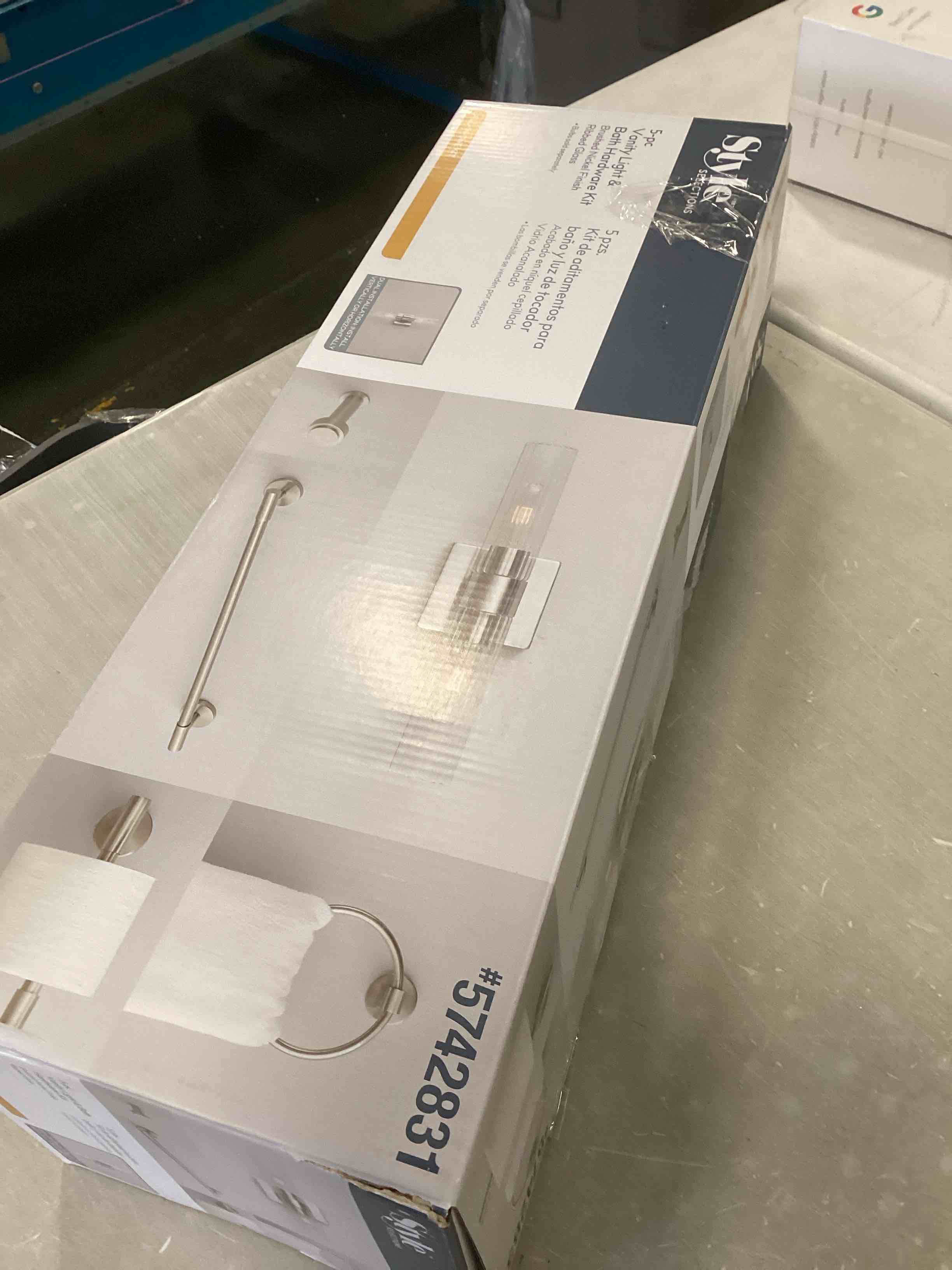 https://s3.amazonaws.com/lotting-images-prod/bidfta/GRA1967905_1743451921122.jpeg