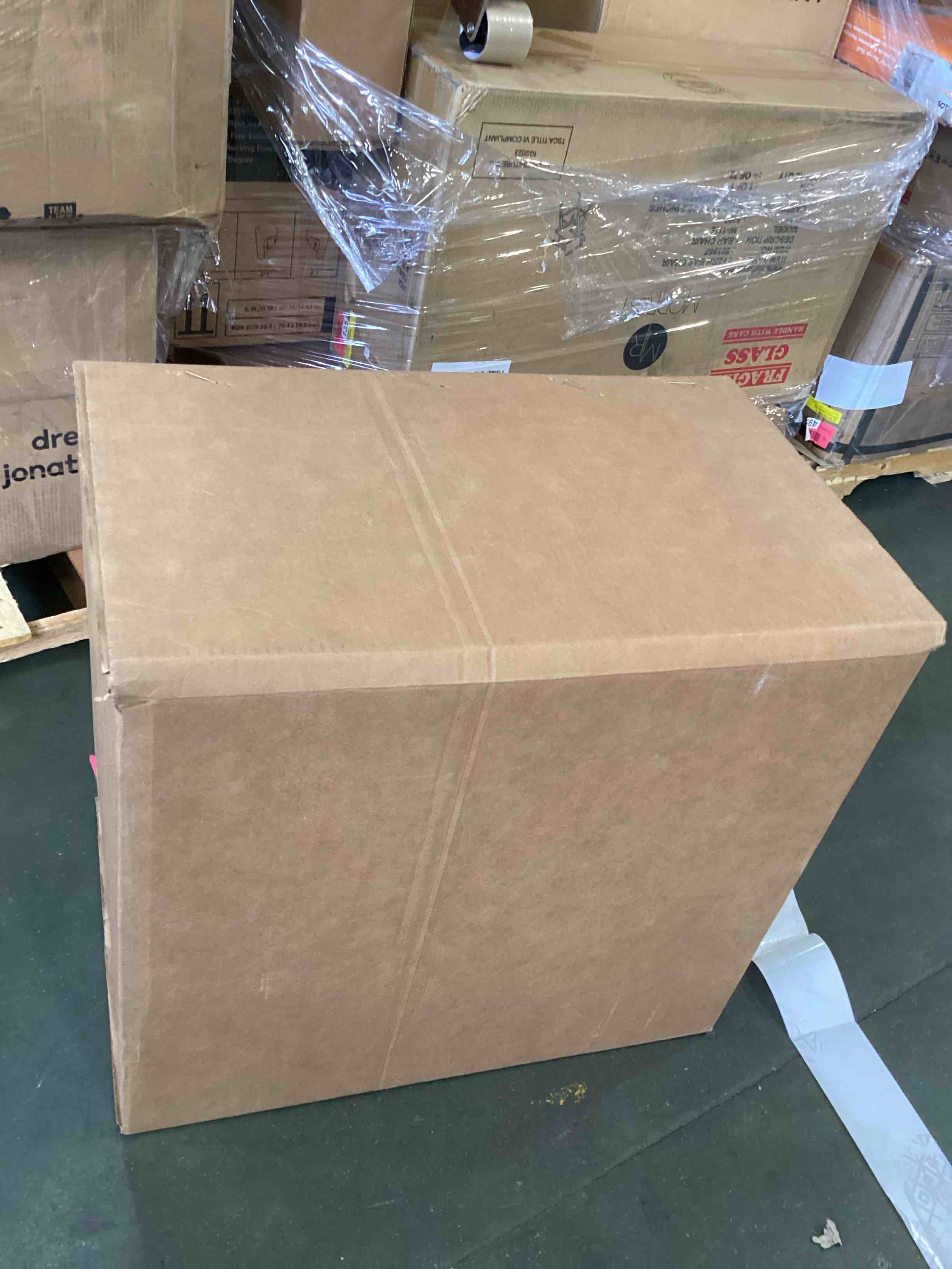 https://s3.amazonaws.com/lotting-images-prod/bidfta/GRA1968142_1744056126547.jpeg
