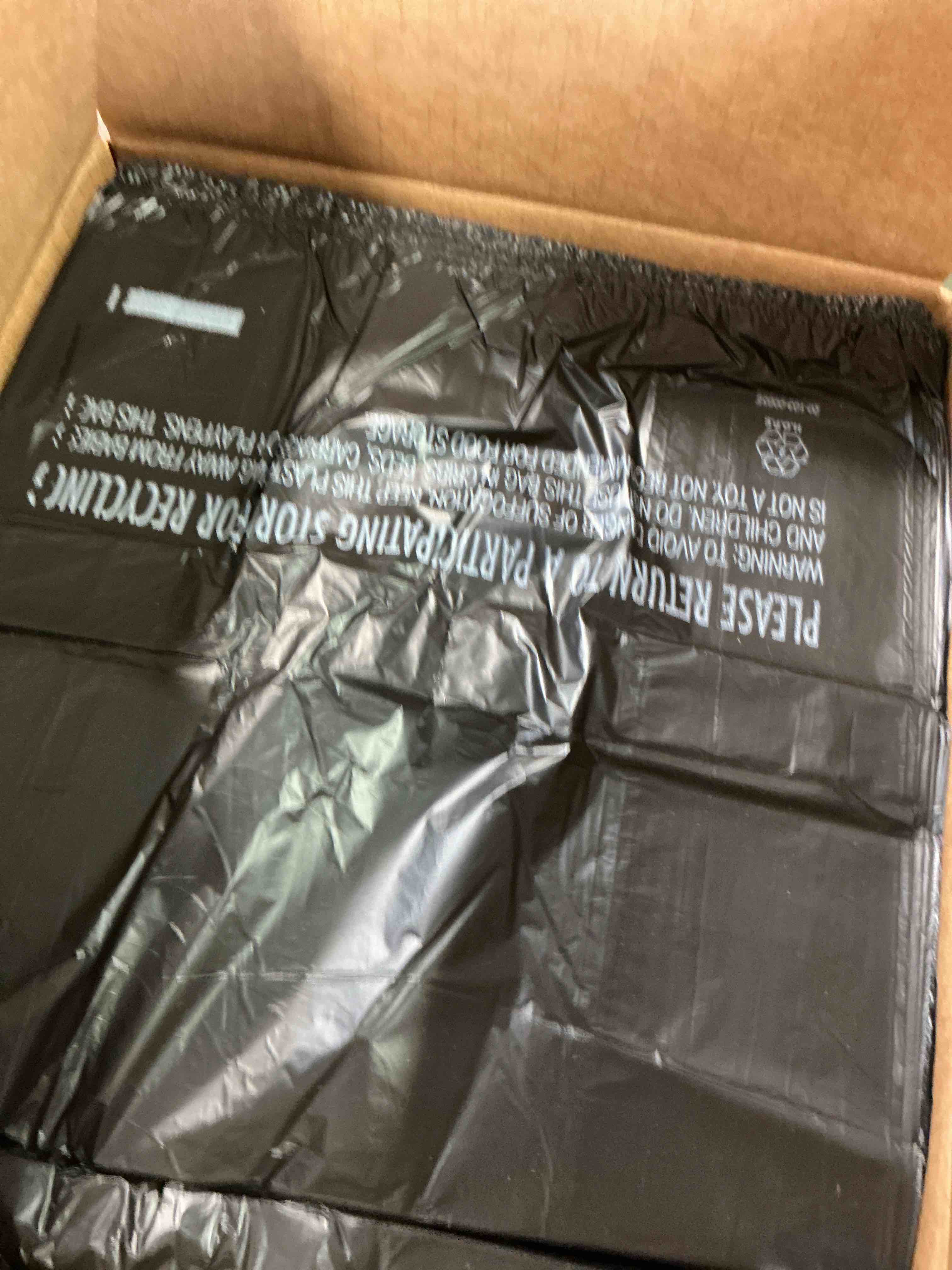 https://s3.amazonaws.com/lotting-images-prod/bidfta/GRA1968371_1756995968822.jpeg