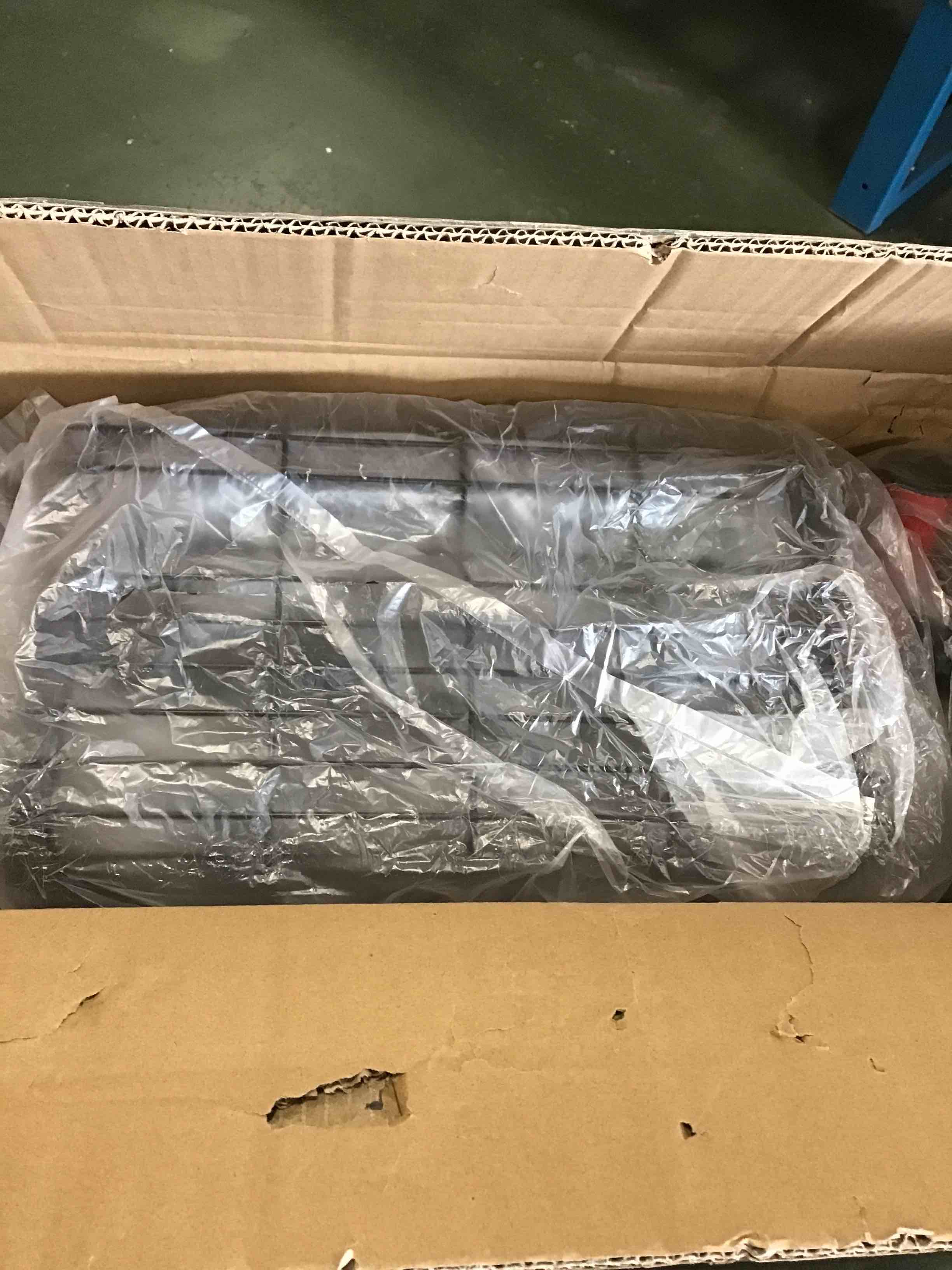 https://s3.amazonaws.com/lotting-images-prod/bidfta/GRA1969385_1740062944318.jpeg