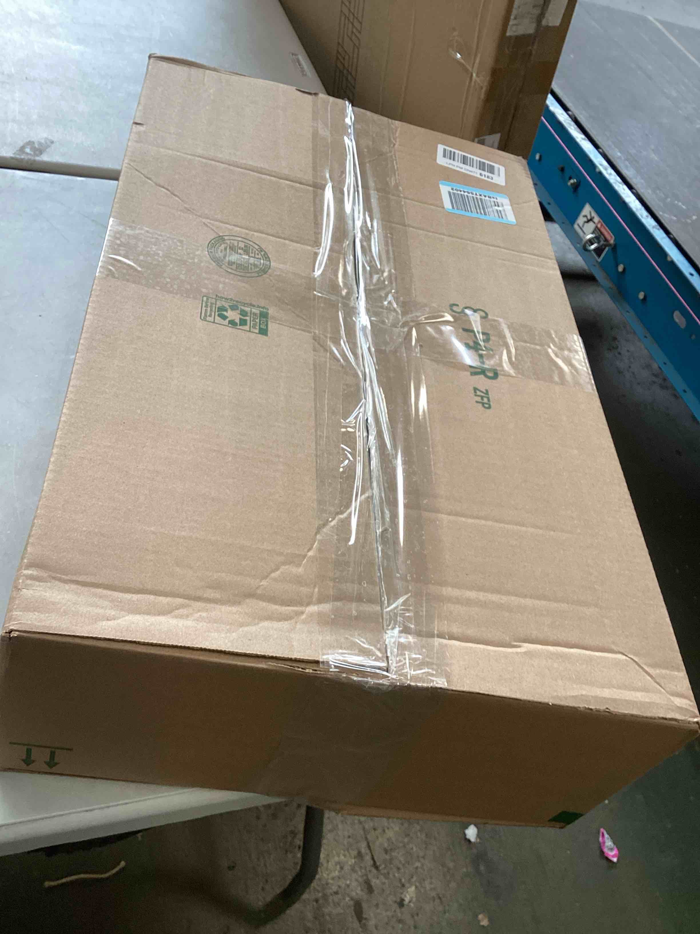 https://s3.amazonaws.com/lotting-images-prod/bidfta/GRA1970107_1741017821296.jpeg