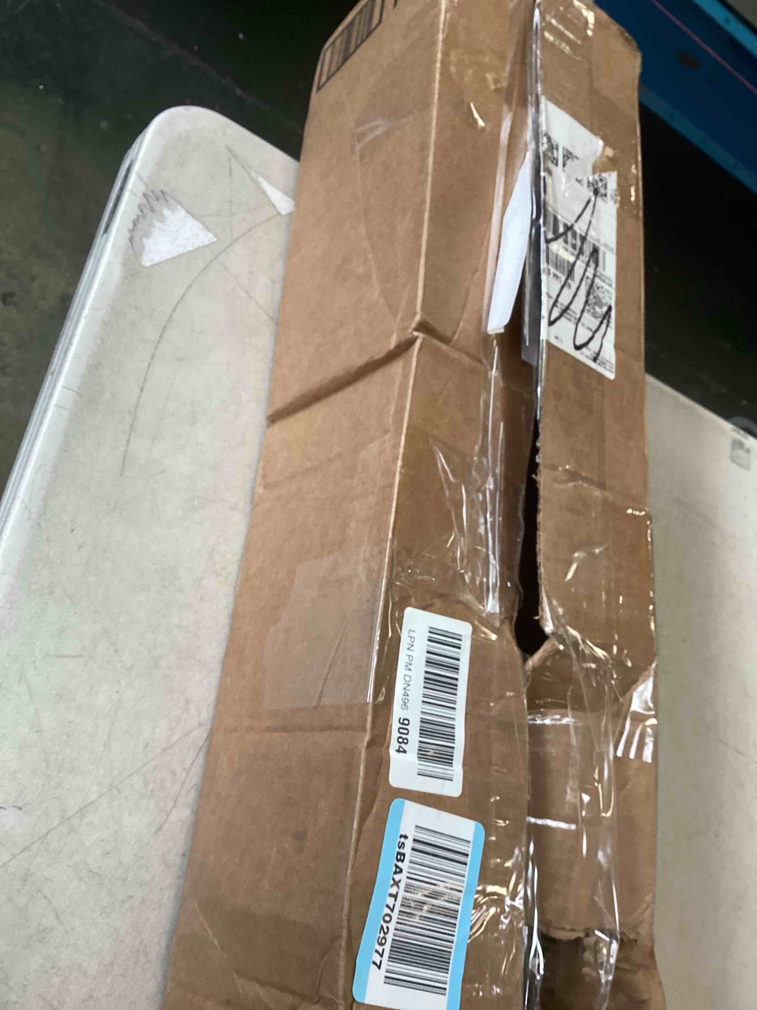 https://s3.amazonaws.com/lotting-images-prod/bidfta/GRA1970264_1741020705463.jpeg