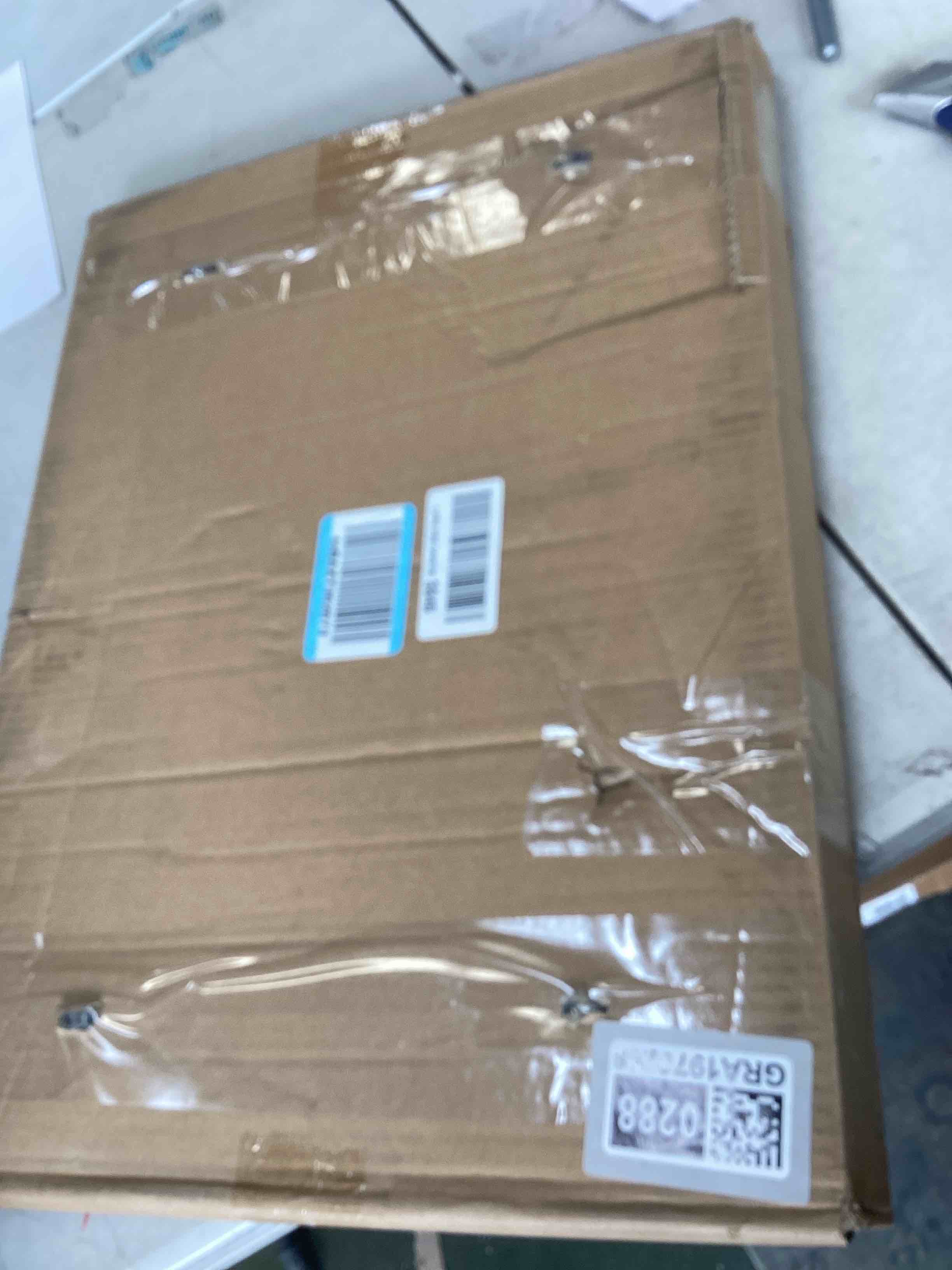 https://s3.amazonaws.com/lotting-images-prod/bidfta/GRA1970288_1741025247337.jpeg