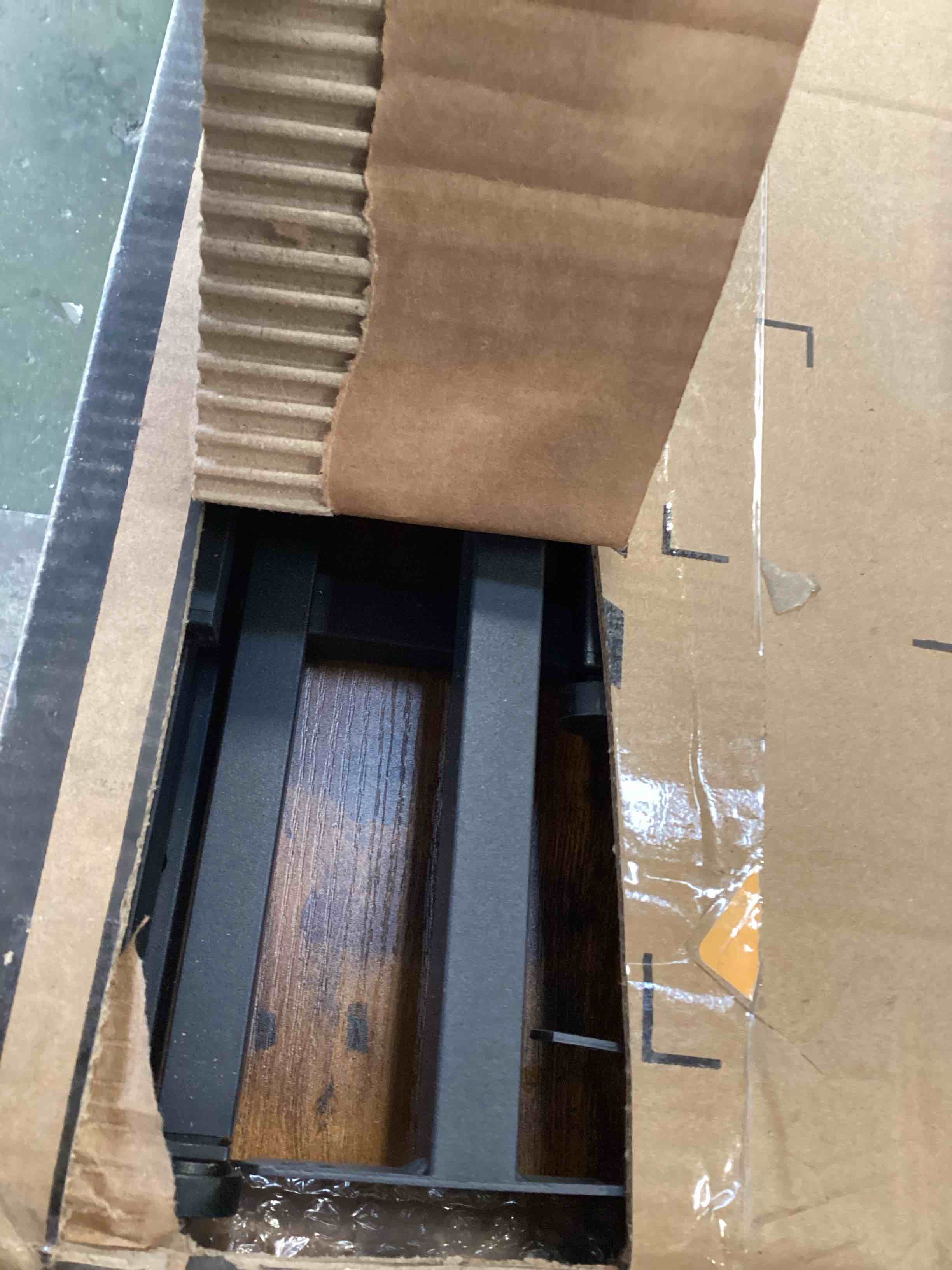 https://s3.amazonaws.com/lotting-images-prod/bidfta/GRA1970488_1741097084706.jpeg