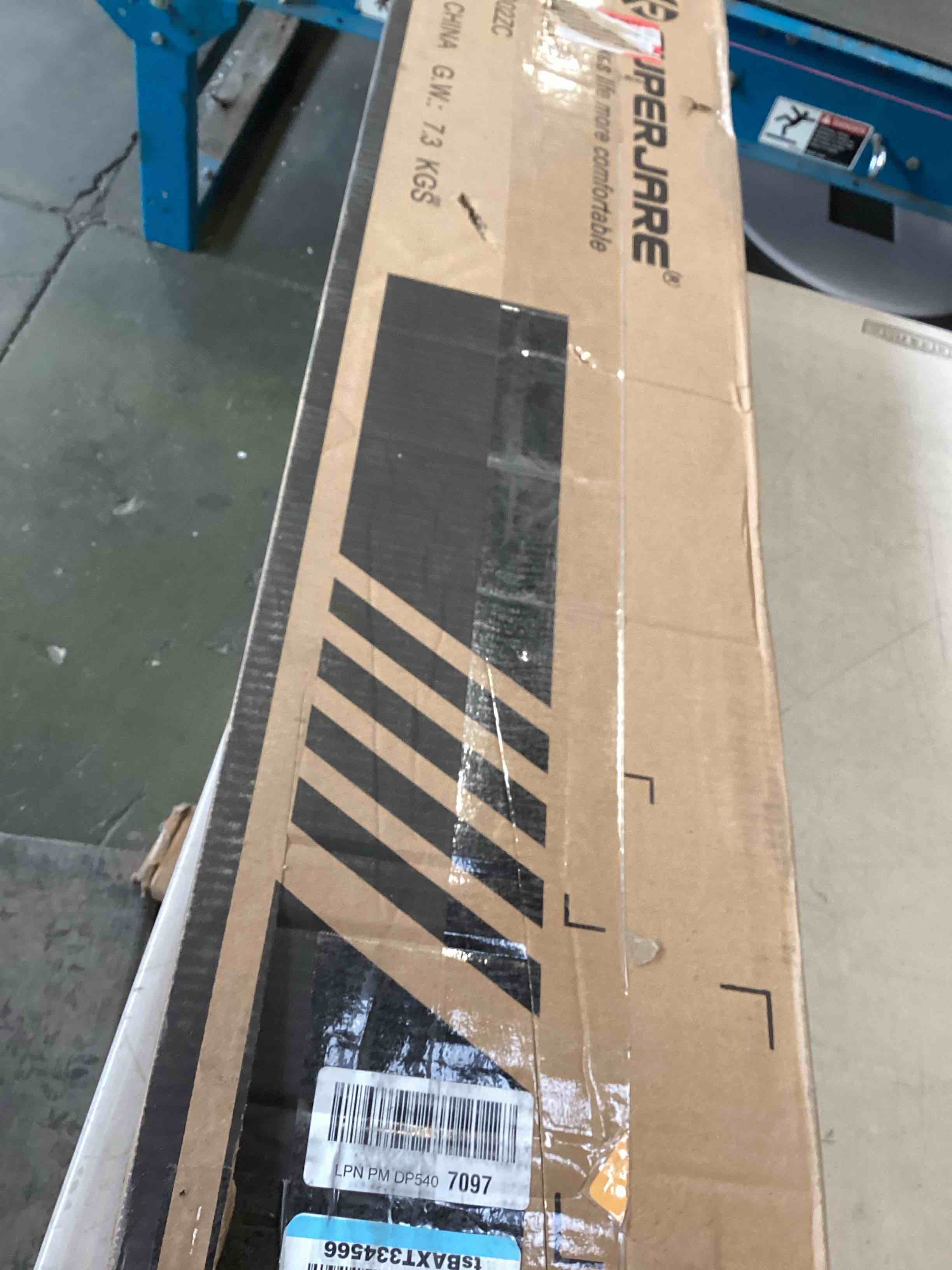 https://s3.amazonaws.com/lotting-images-prod/bidfta/GRA1970488_1741097088539.jpeg