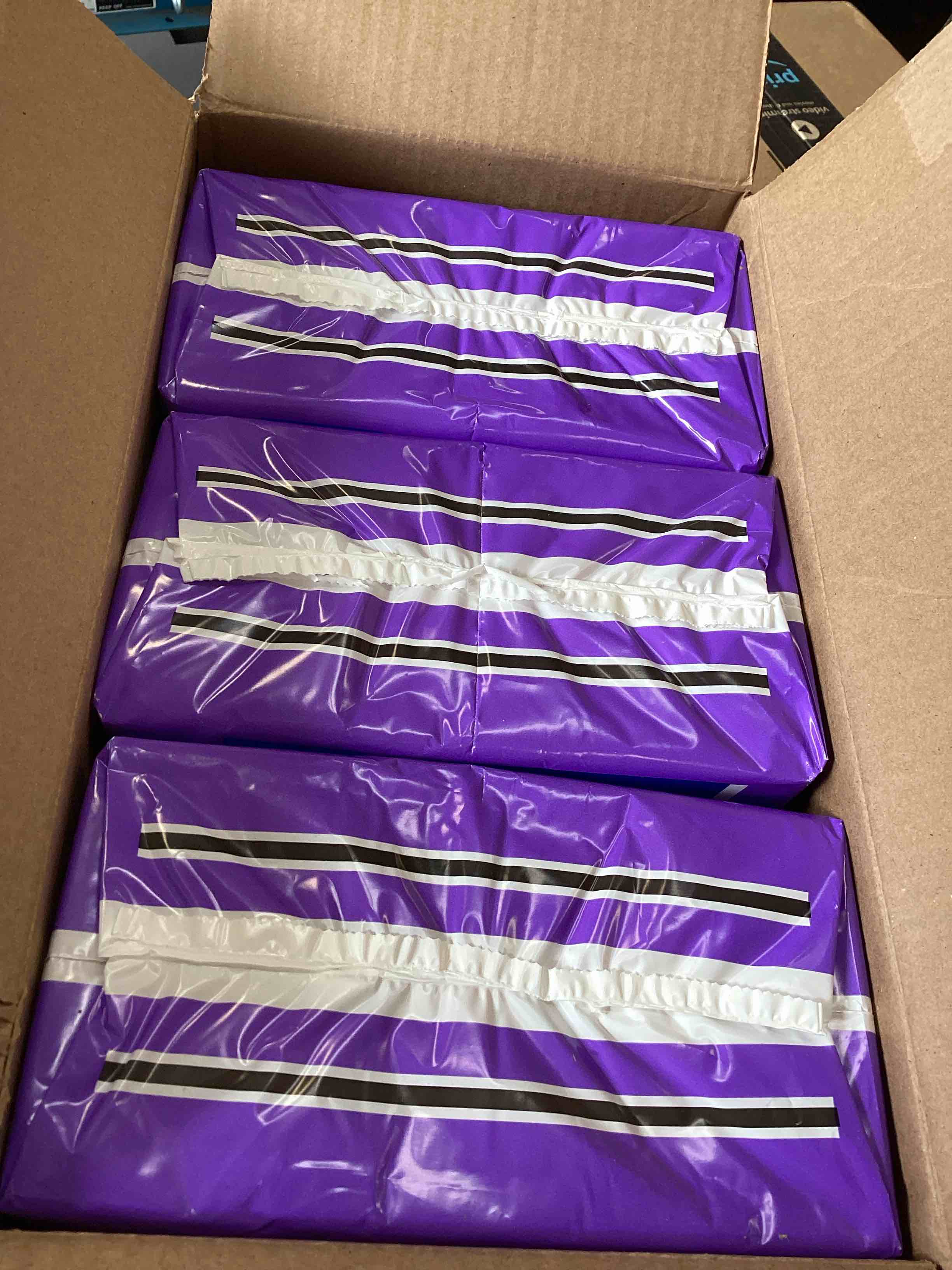 https://s3.amazonaws.com/lotting-images-prod/bidfta/GRA1970542_1741104272107.jpeg