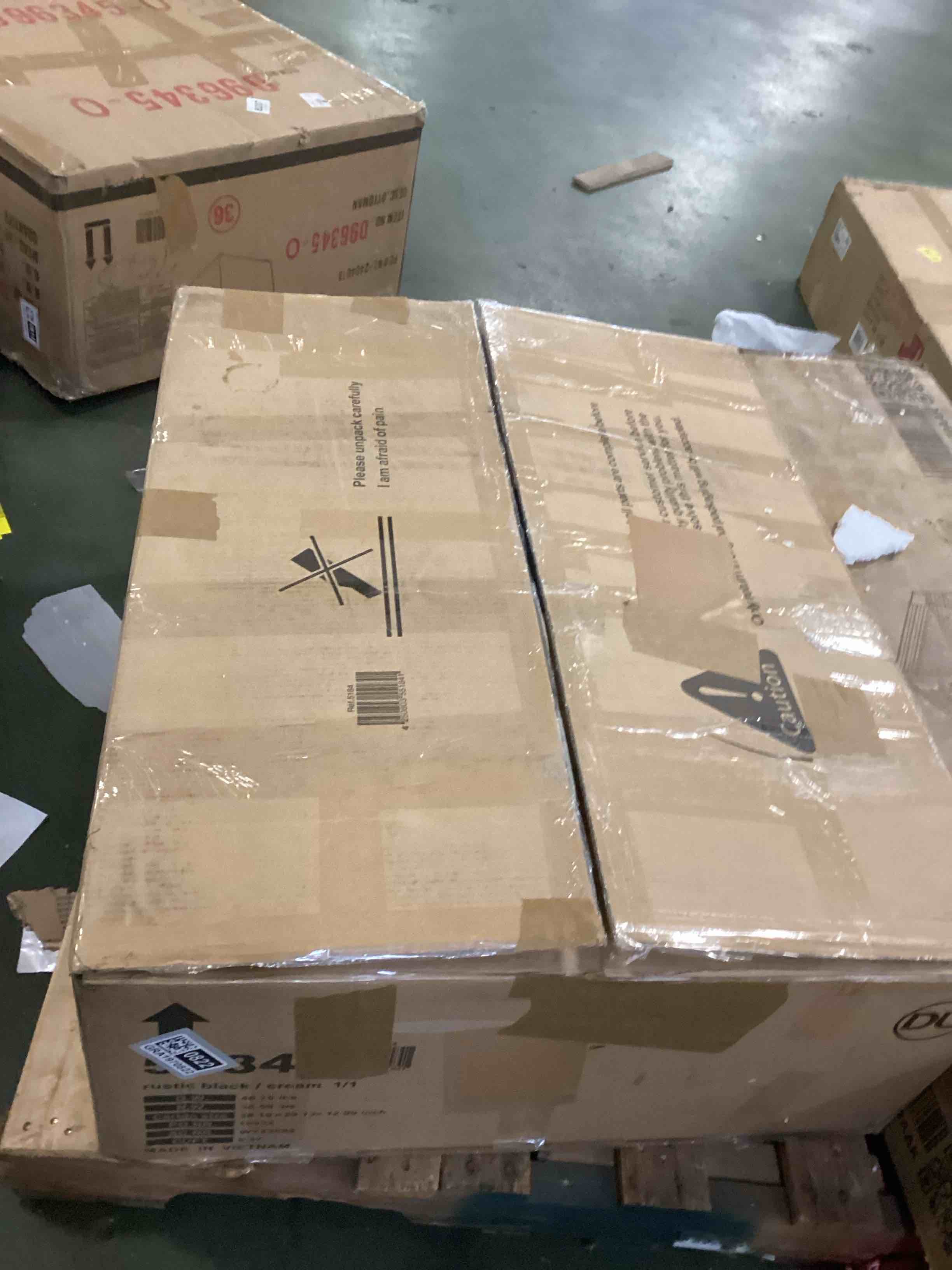 https://s3.amazonaws.com/lotting-images-prod/bidfta/GRA1970822_1741276213297.jpeg
