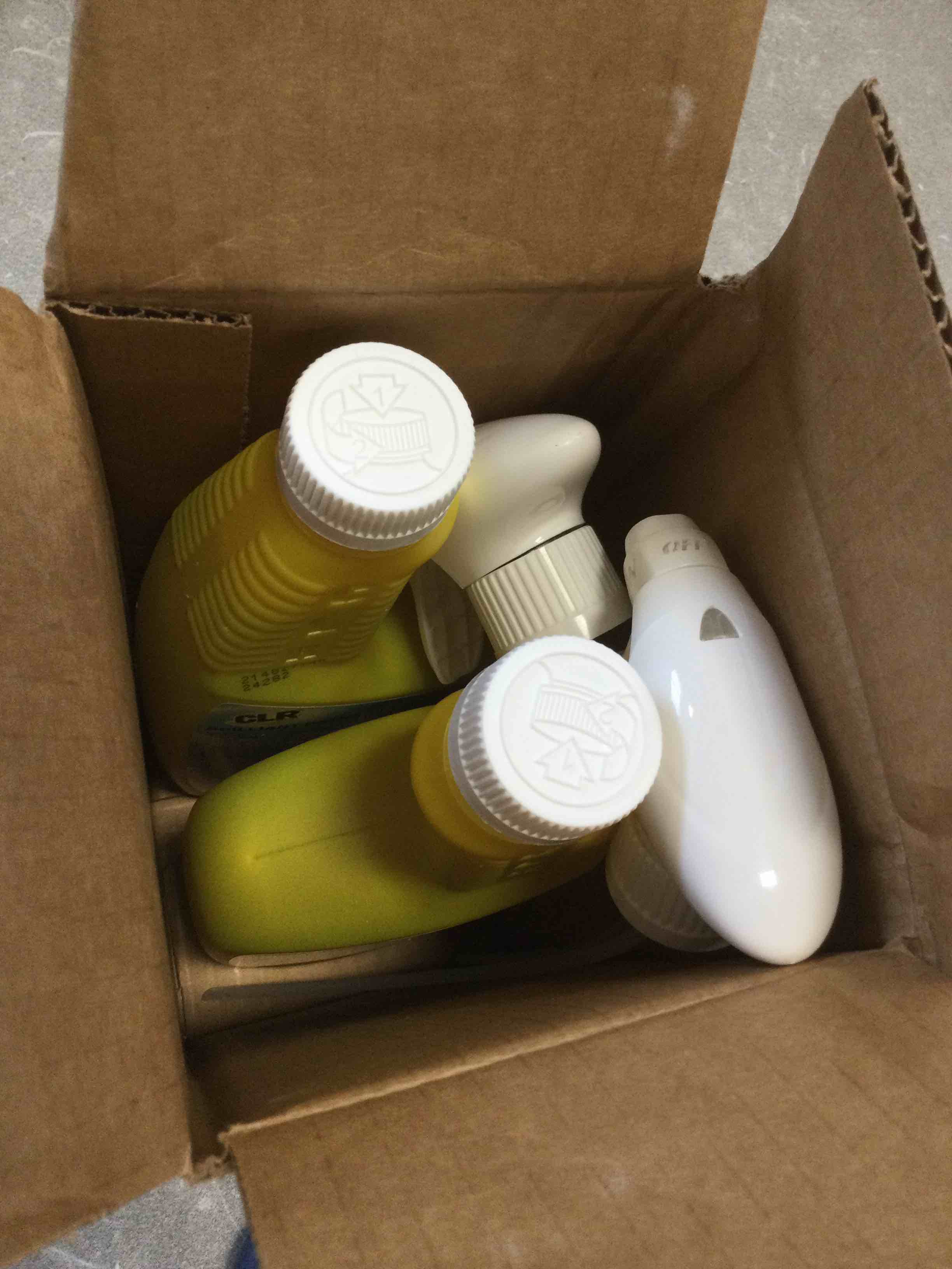 https://s3.amazonaws.com/lotting-images-prod/bidfta/GRA1971273_1741808976611.jpeg