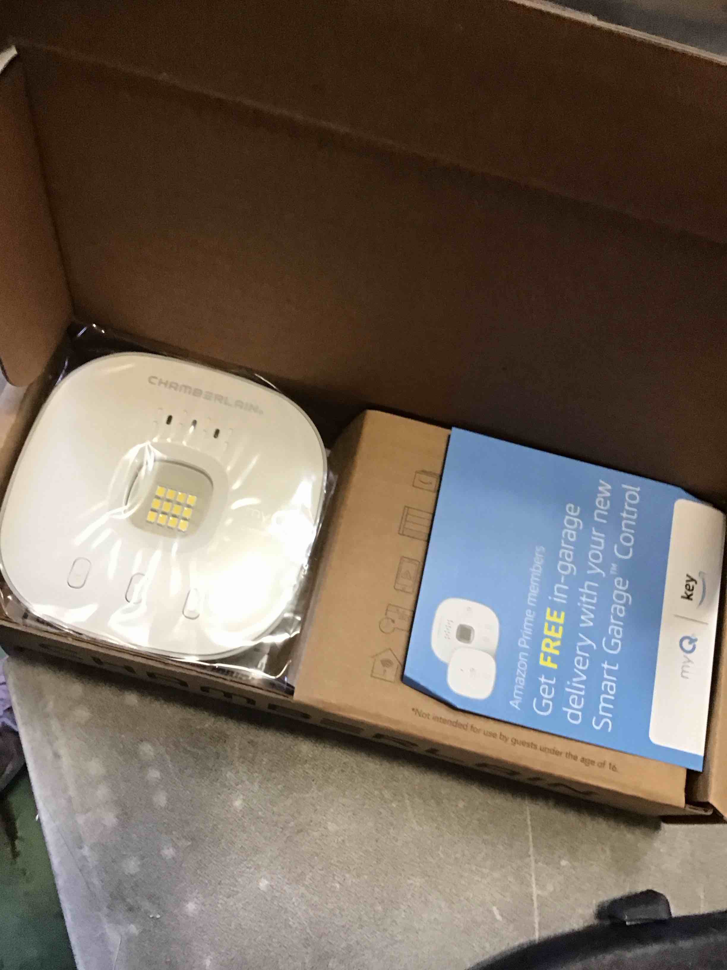 https://s3.amazonaws.com/lotting-images-prod/bidfta/GRA1971348_1741876284390.jpeg