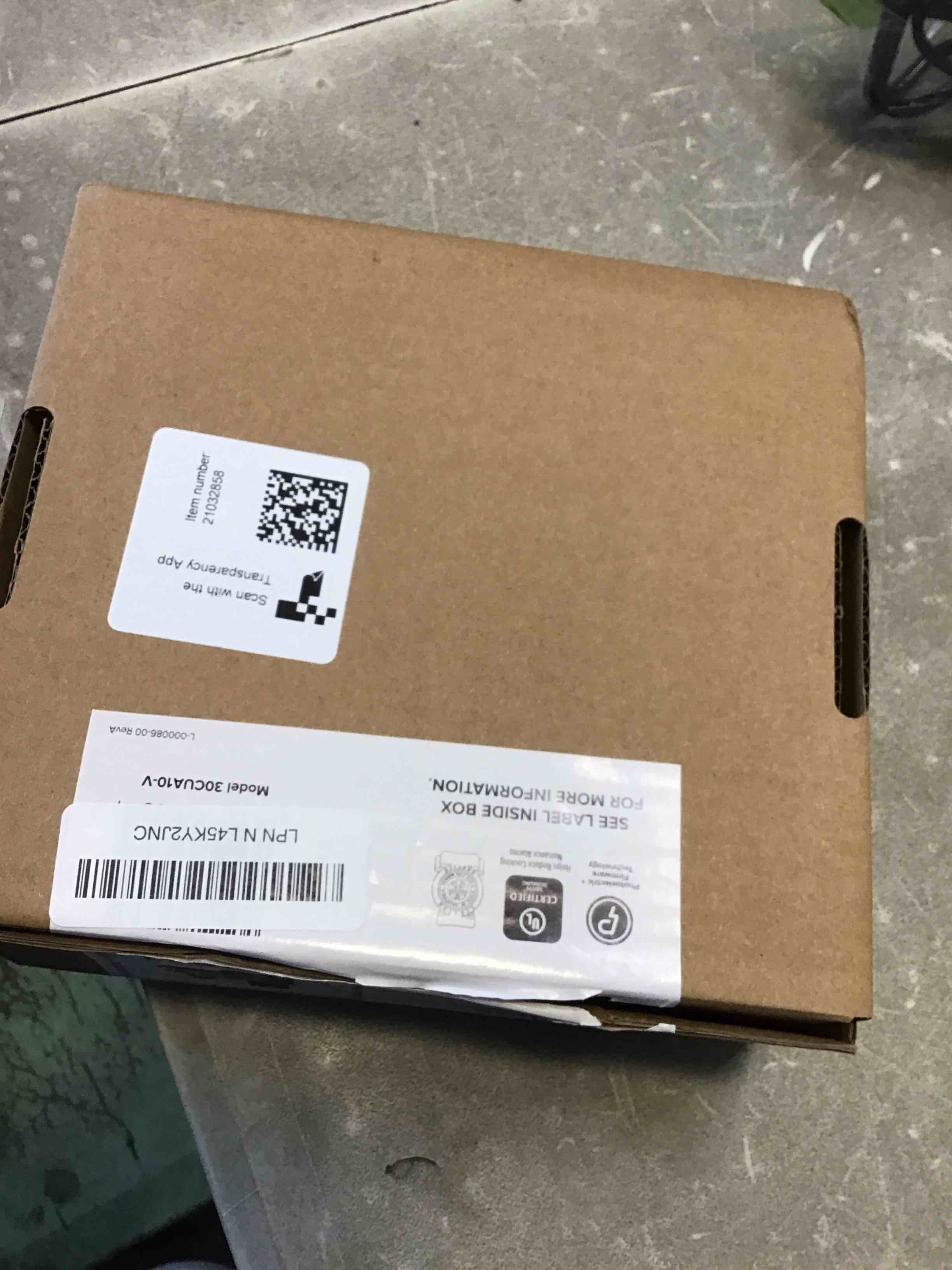 https://s3.amazonaws.com/lotting-images-prod/bidfta/GRA1971369_1741878767104.jpeg