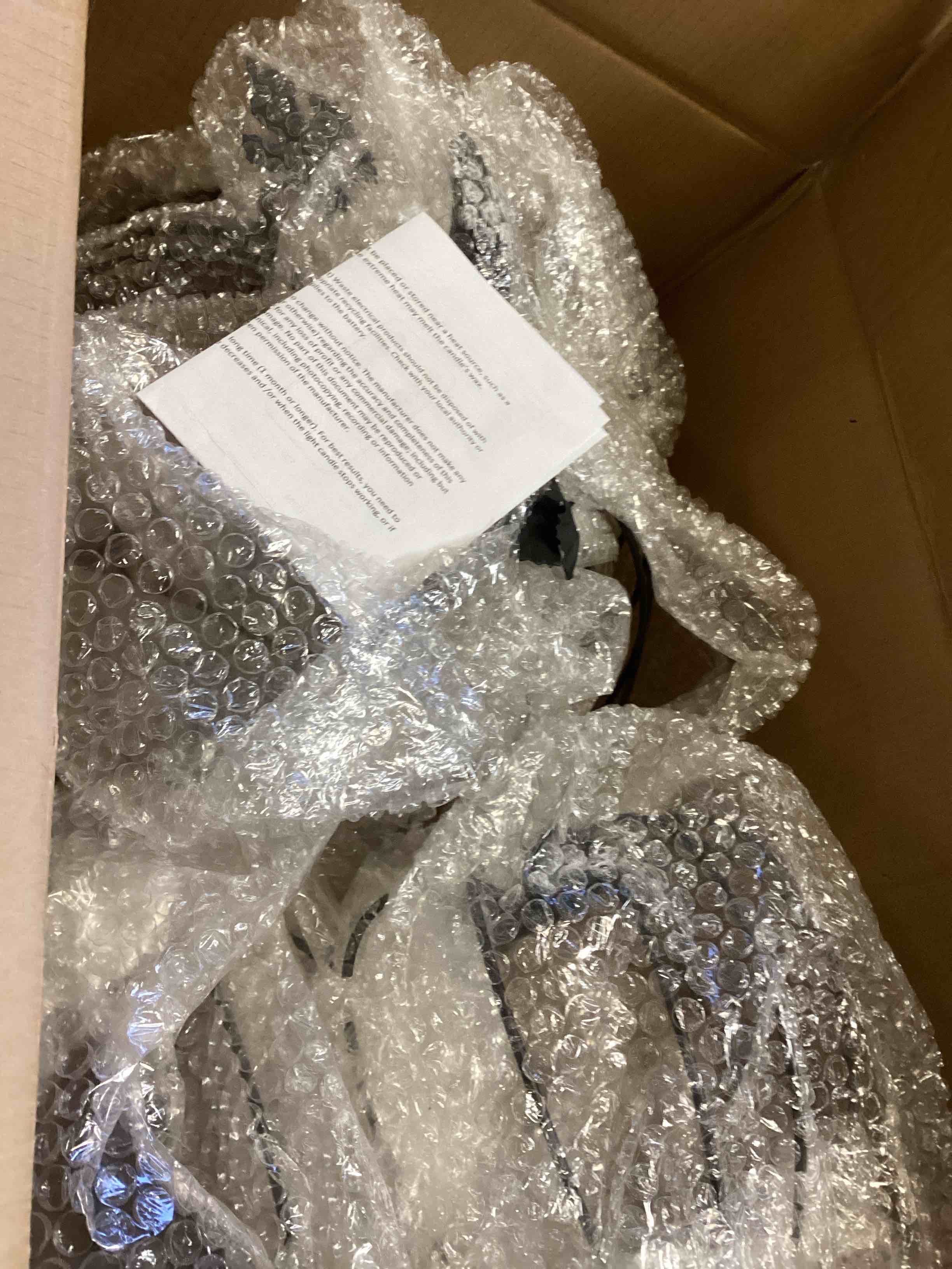 https://s3.amazonaws.com/lotting-images-prod/bidfta/GRA1971835_1742307982382.jpeg