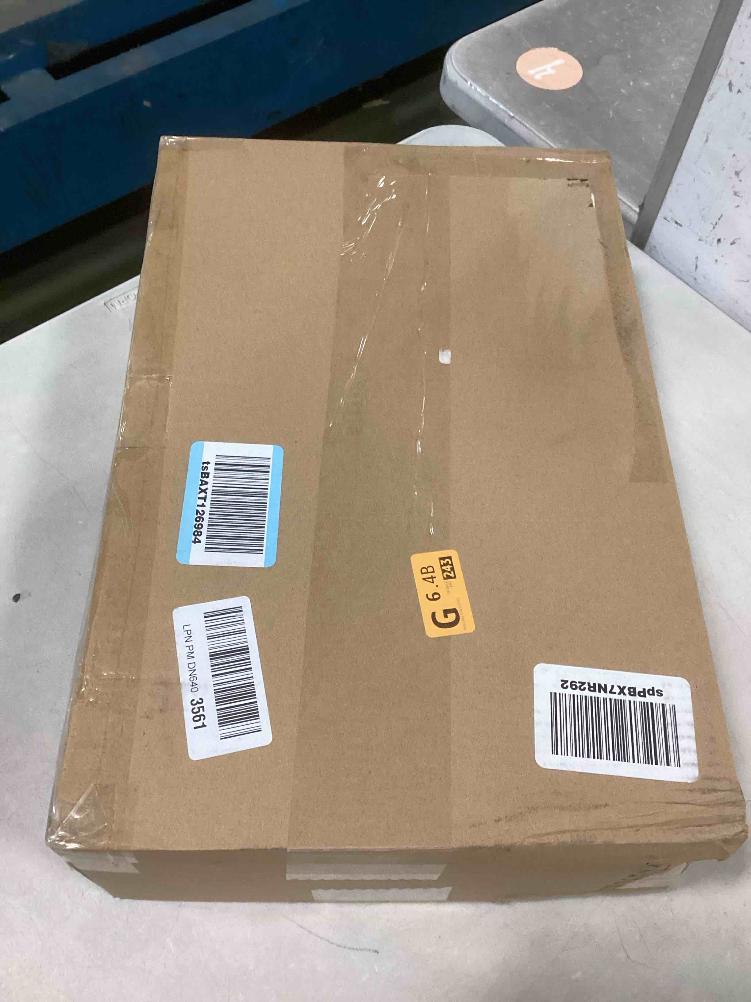 https://s3.amazonaws.com/lotting-images-prod/bidfta/GRA1972013_1736943729248.jpeg