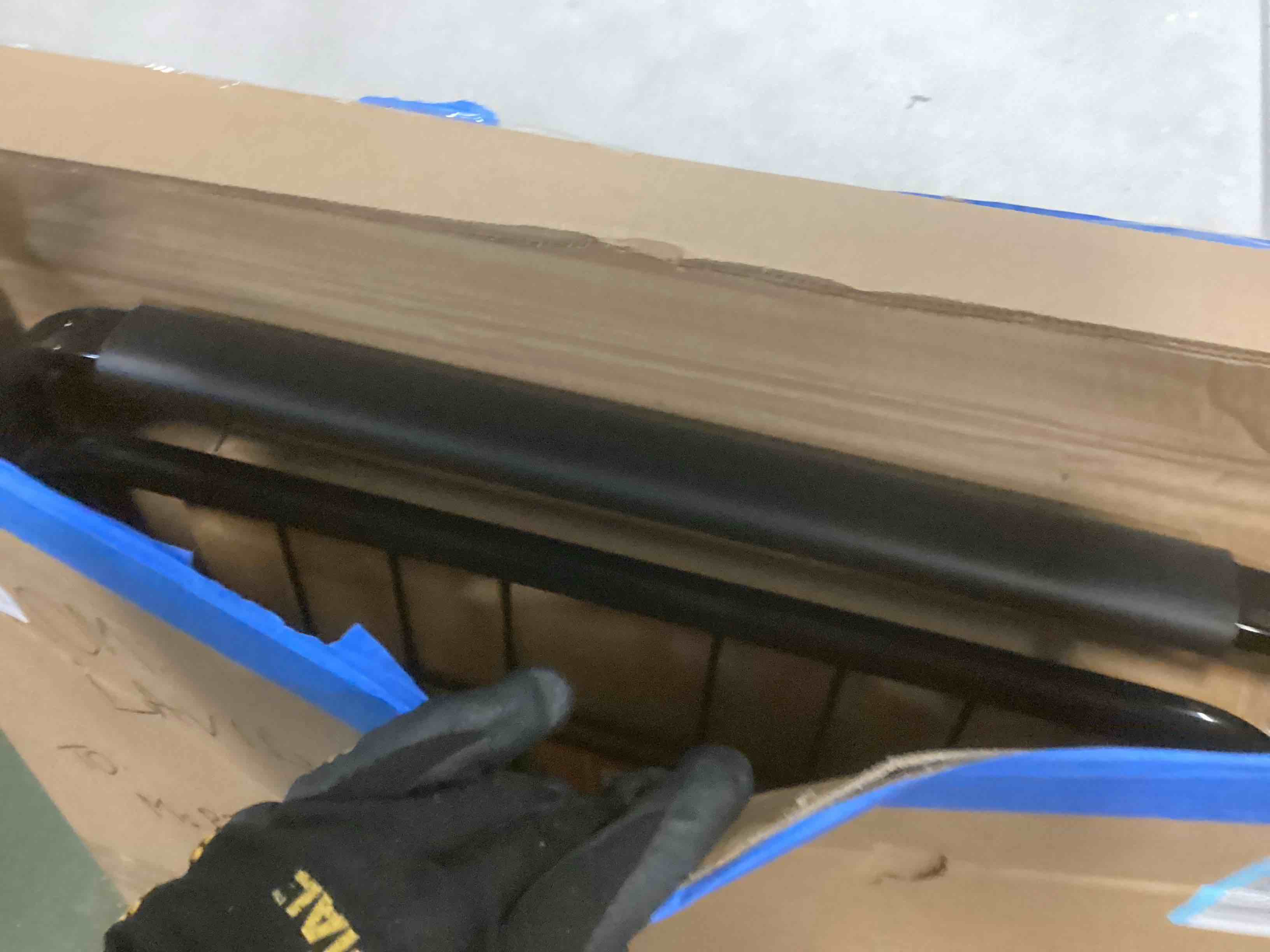 https://s3.amazonaws.com/lotting-images-prod/bidfta/GRA1972043_1736946307315.jpeg