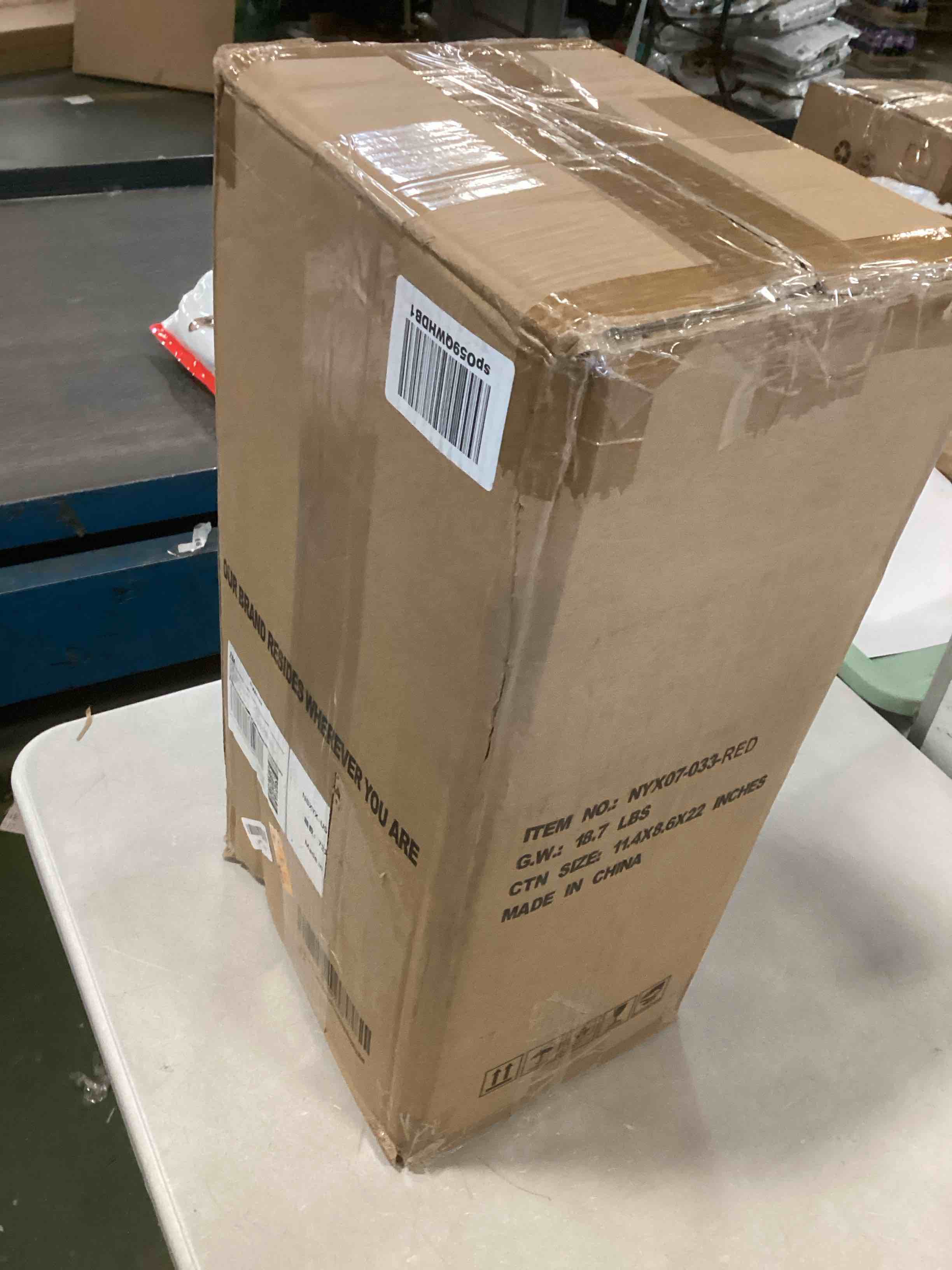 https://s3.amazonaws.com/lotting-images-prod/bidfta/GRA1972332_1737134537497.jpeg